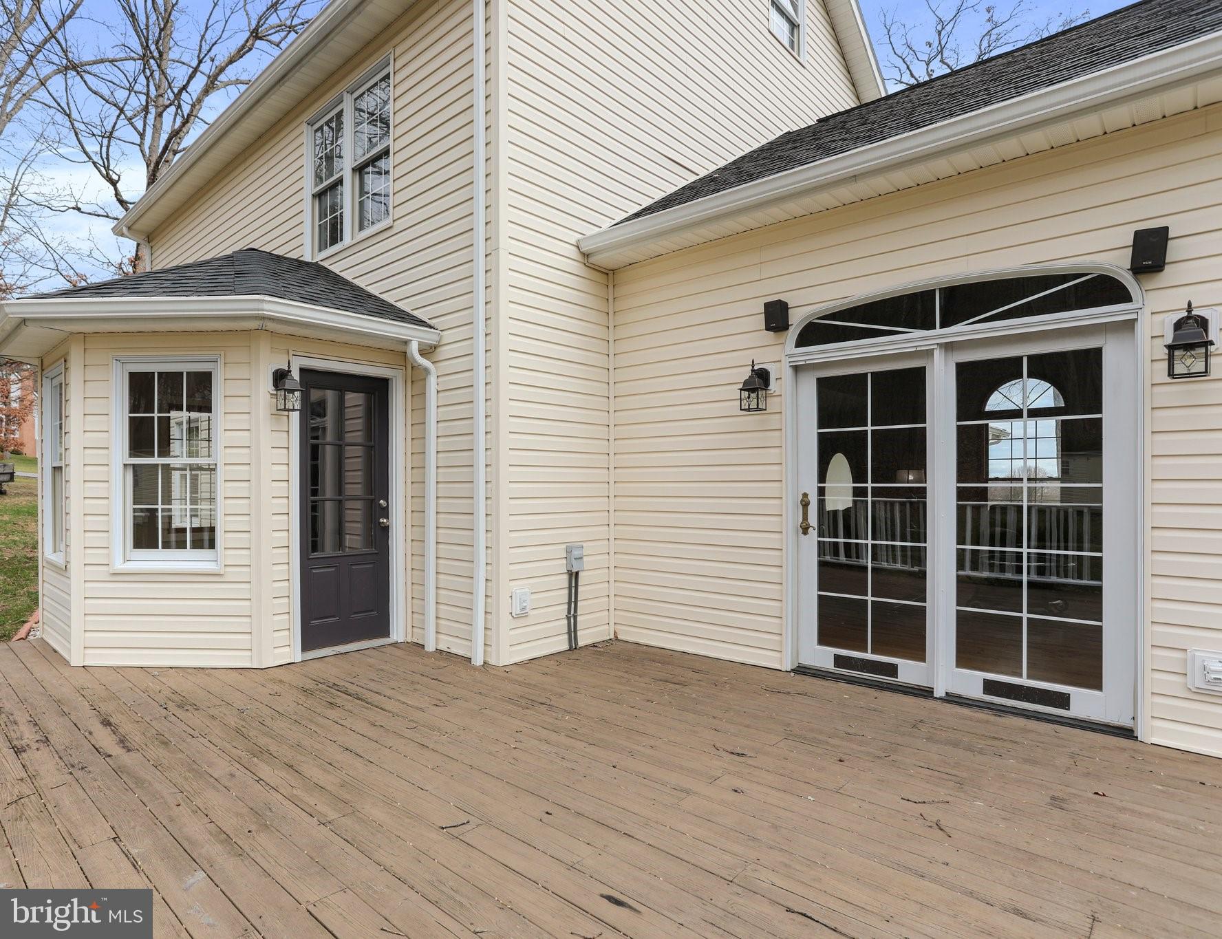 OVERLOOK WOODS - Residential