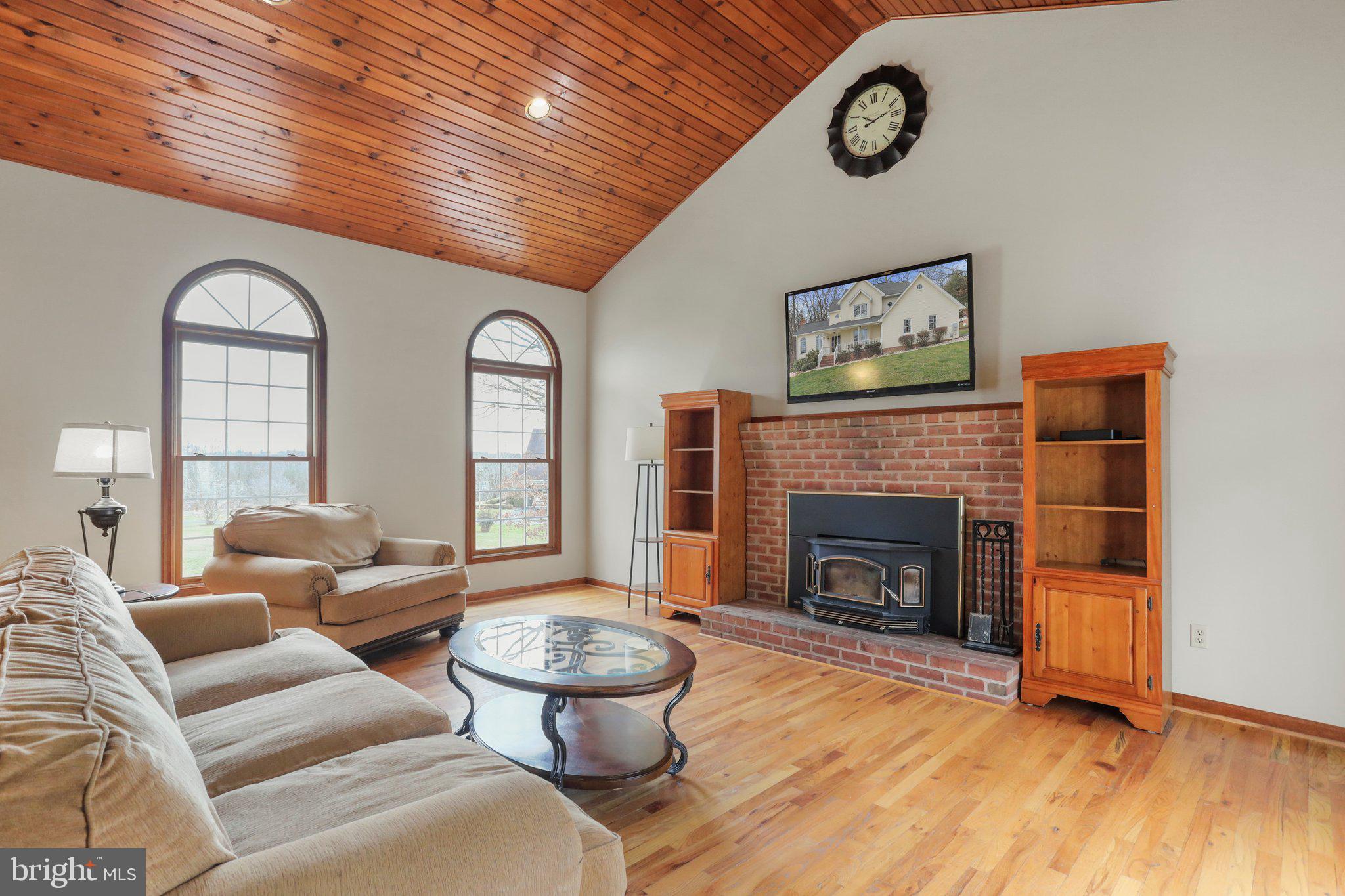 OVERLOOK WOODS - Residential