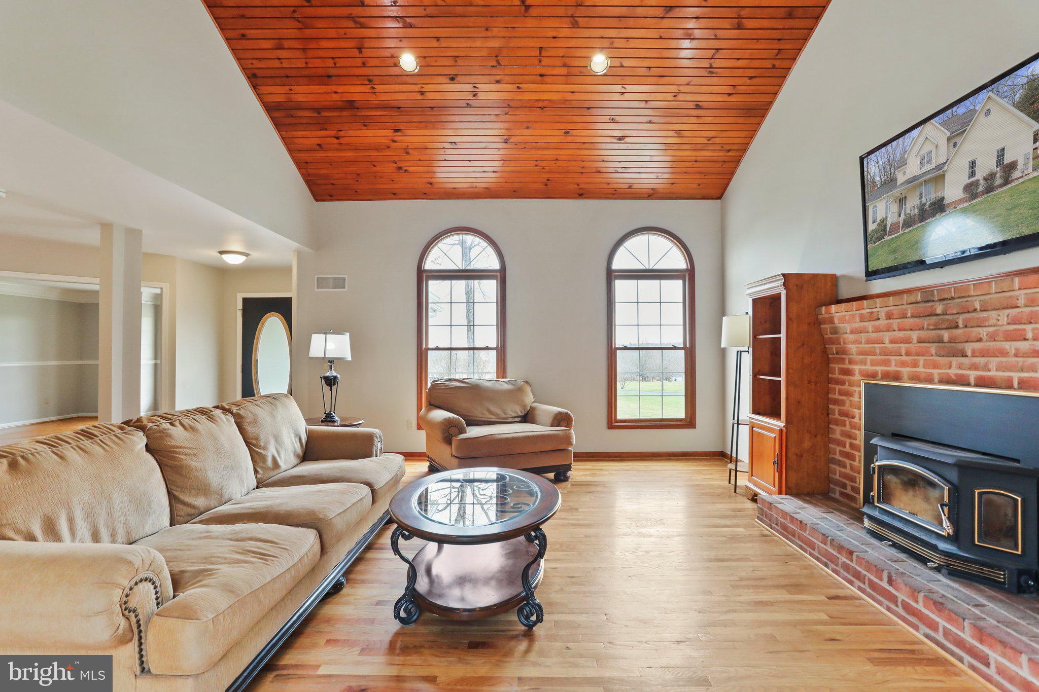 OVERLOOK WOODS - Residential