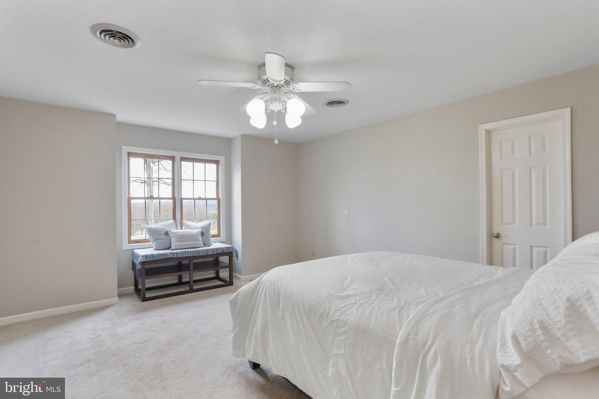 OVERLOOK WOODS - Residential