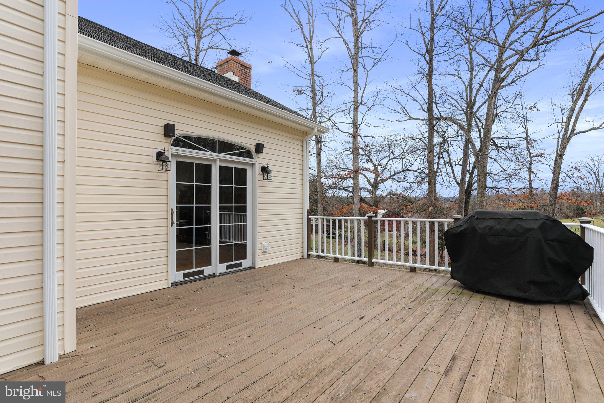 OVERLOOK WOODS - Residential