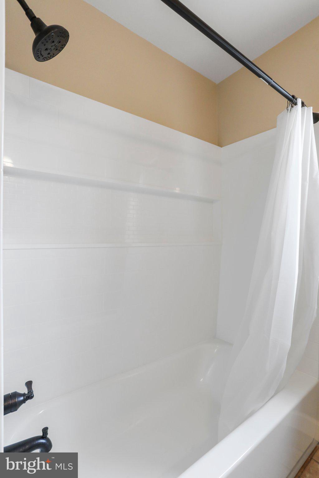 OVERLOOK WOODS - Residential