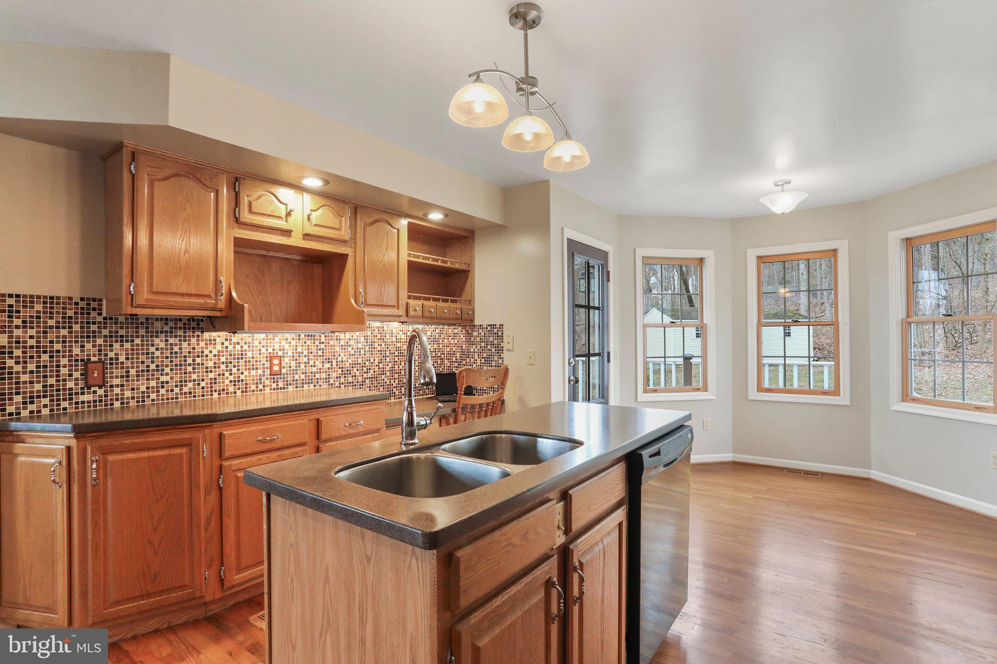 OVERLOOK WOODS - Residential