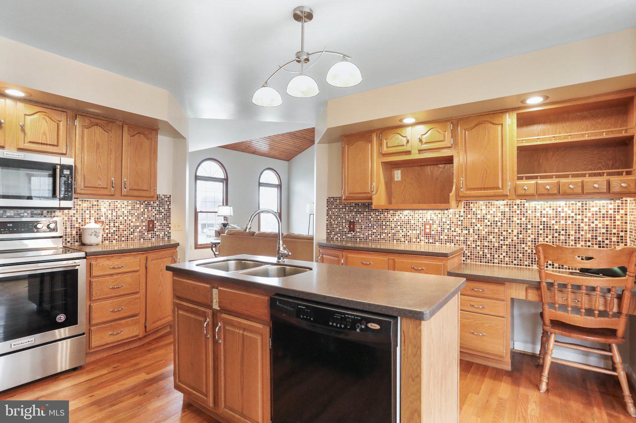 OVERLOOK WOODS - Residential