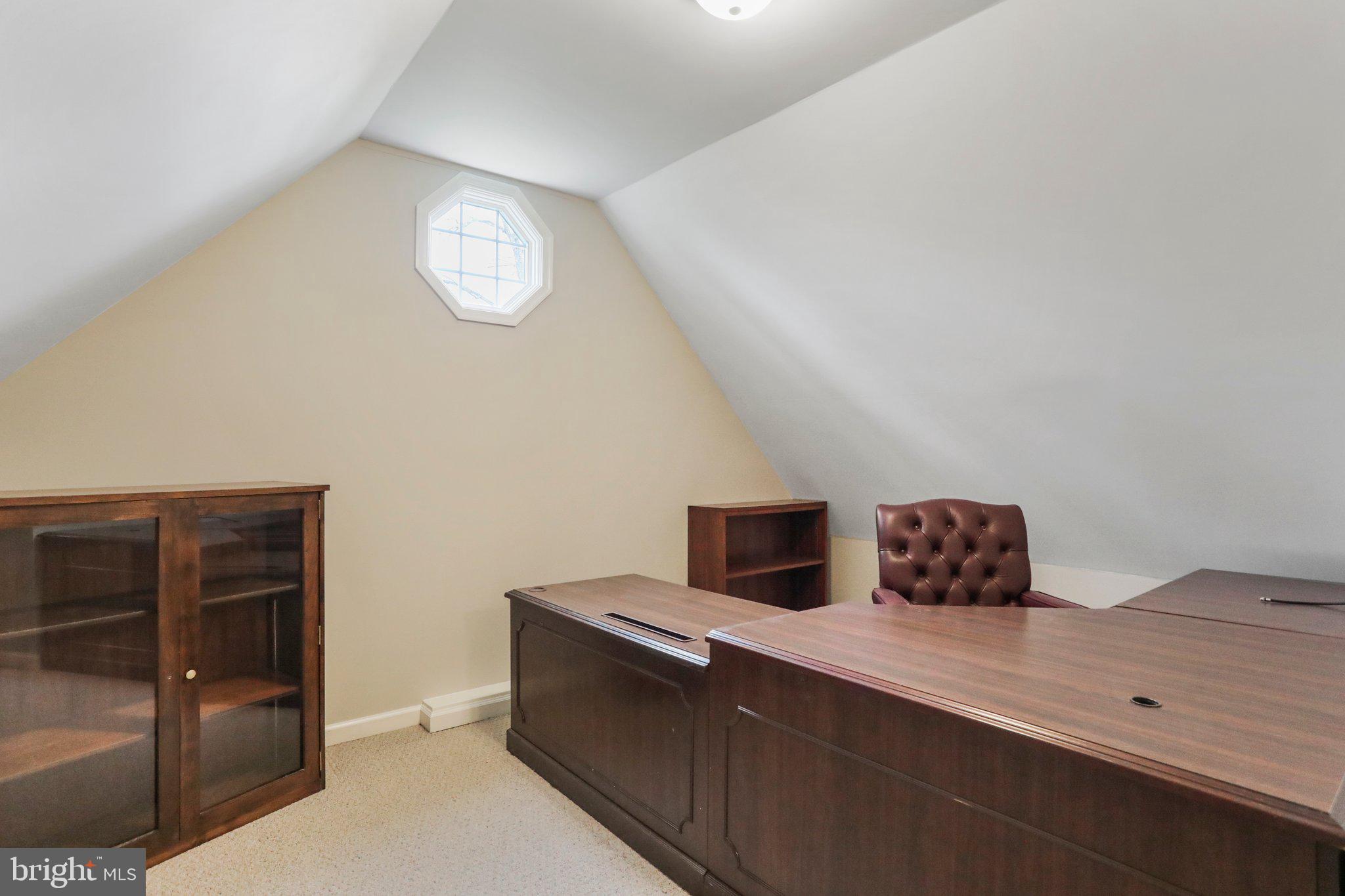 OVERLOOK WOODS - Residential