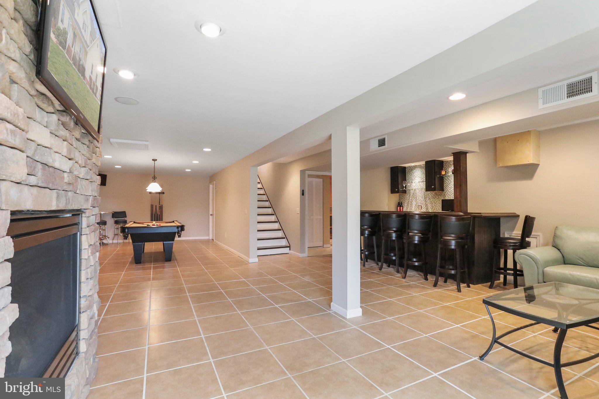 OVERLOOK WOODS - Residential