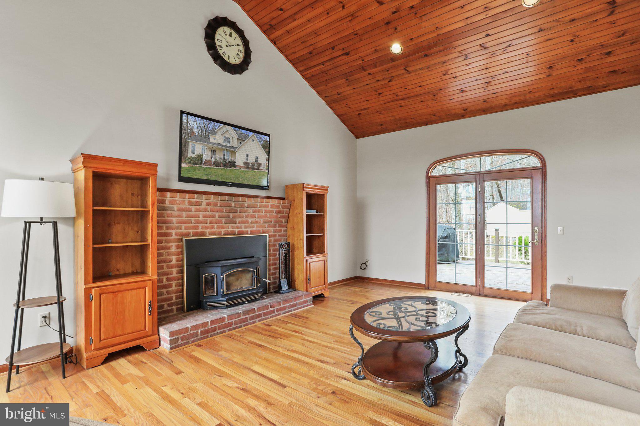 OVERLOOK WOODS - Residential