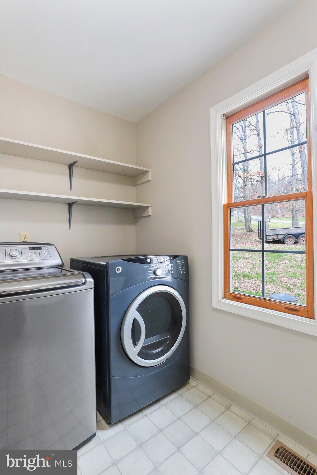 OVERLOOK WOODS - Residential