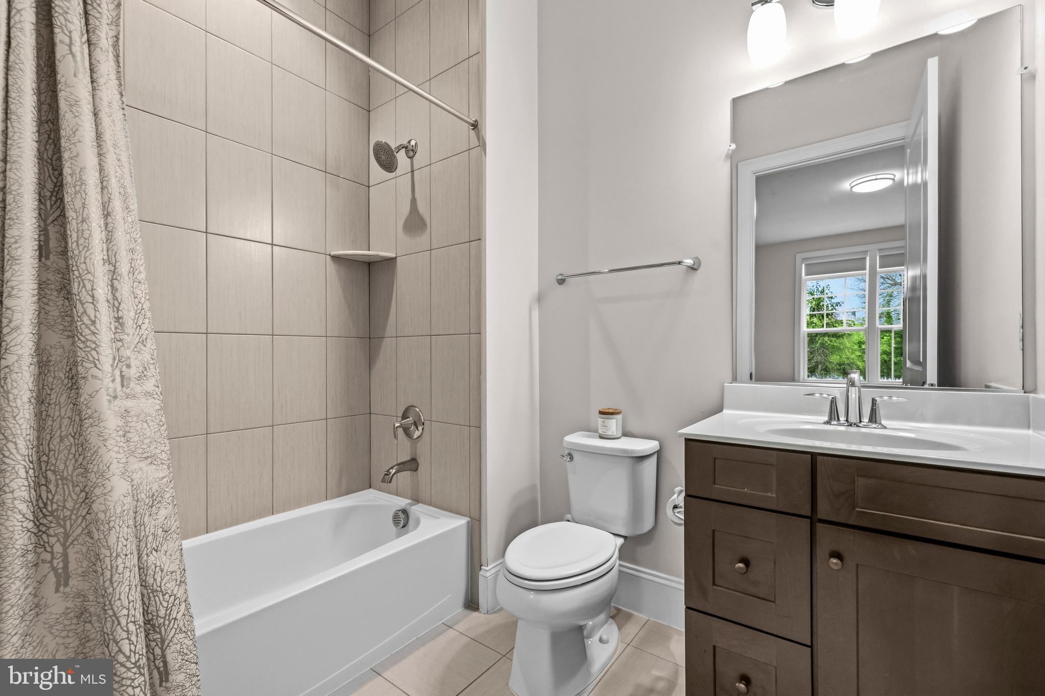 SUMMERHOUSE LANDING - Residential