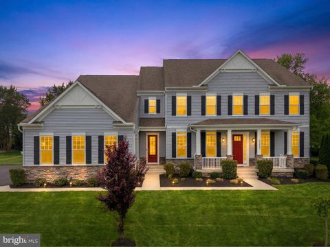 Photo of 11865 Boscobel Court, HERNDON, VA 20170 (MLS # VAFX2304066)
