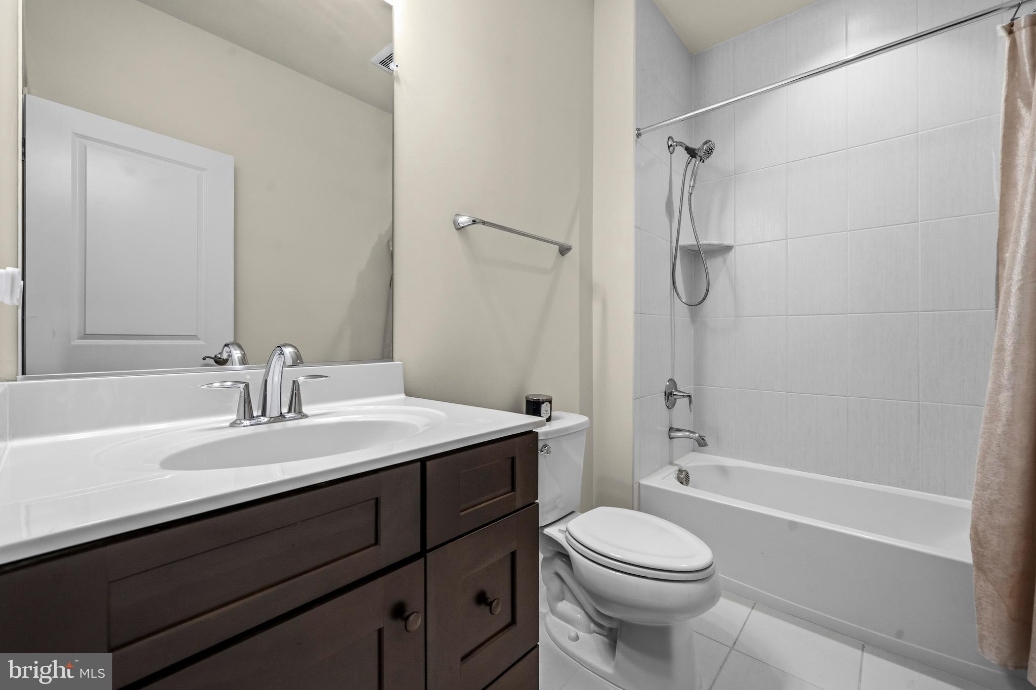 SUMMERHOUSE LANDING - Residential