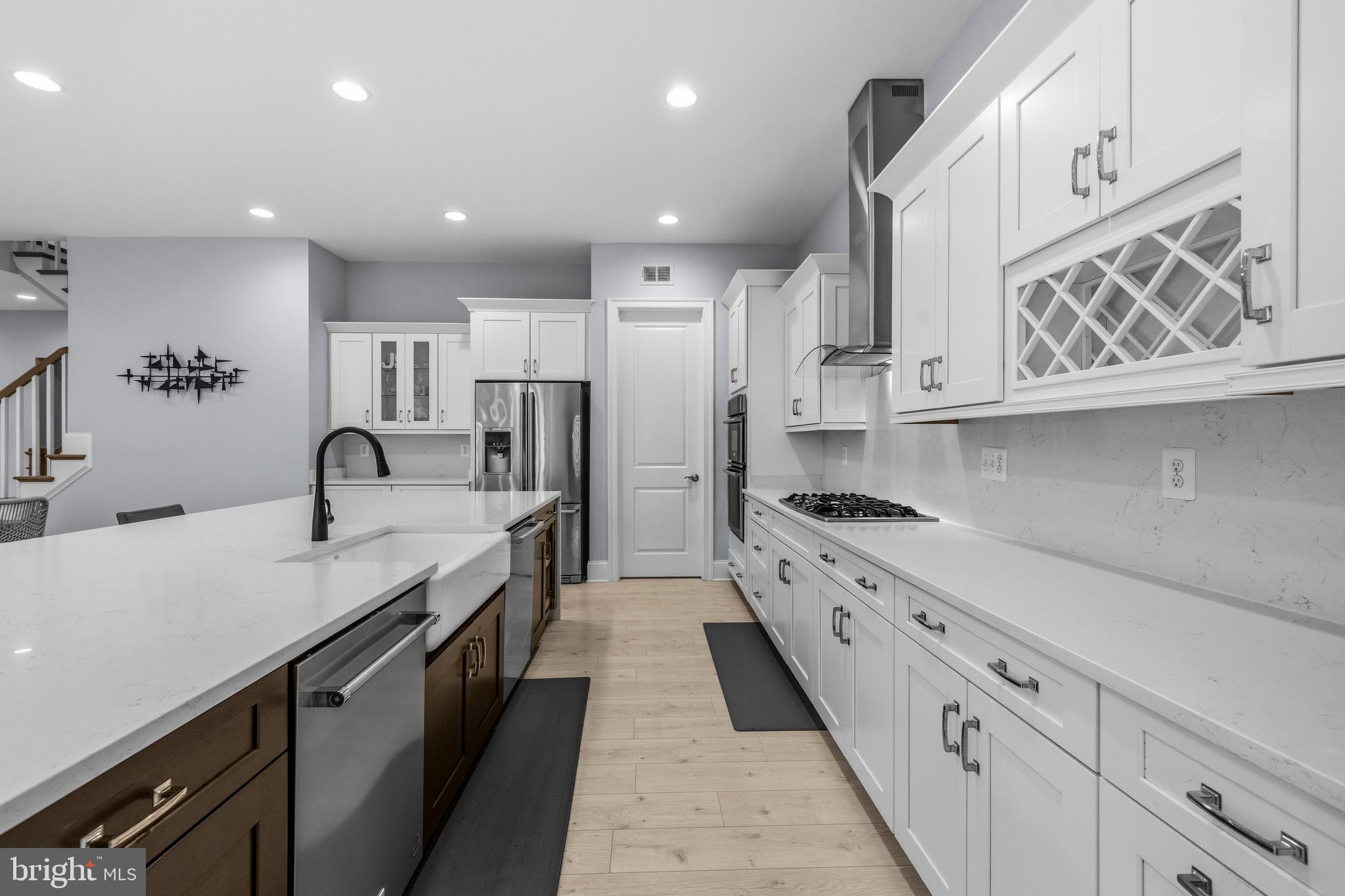 SUMMERHOUSE LANDING - Residential