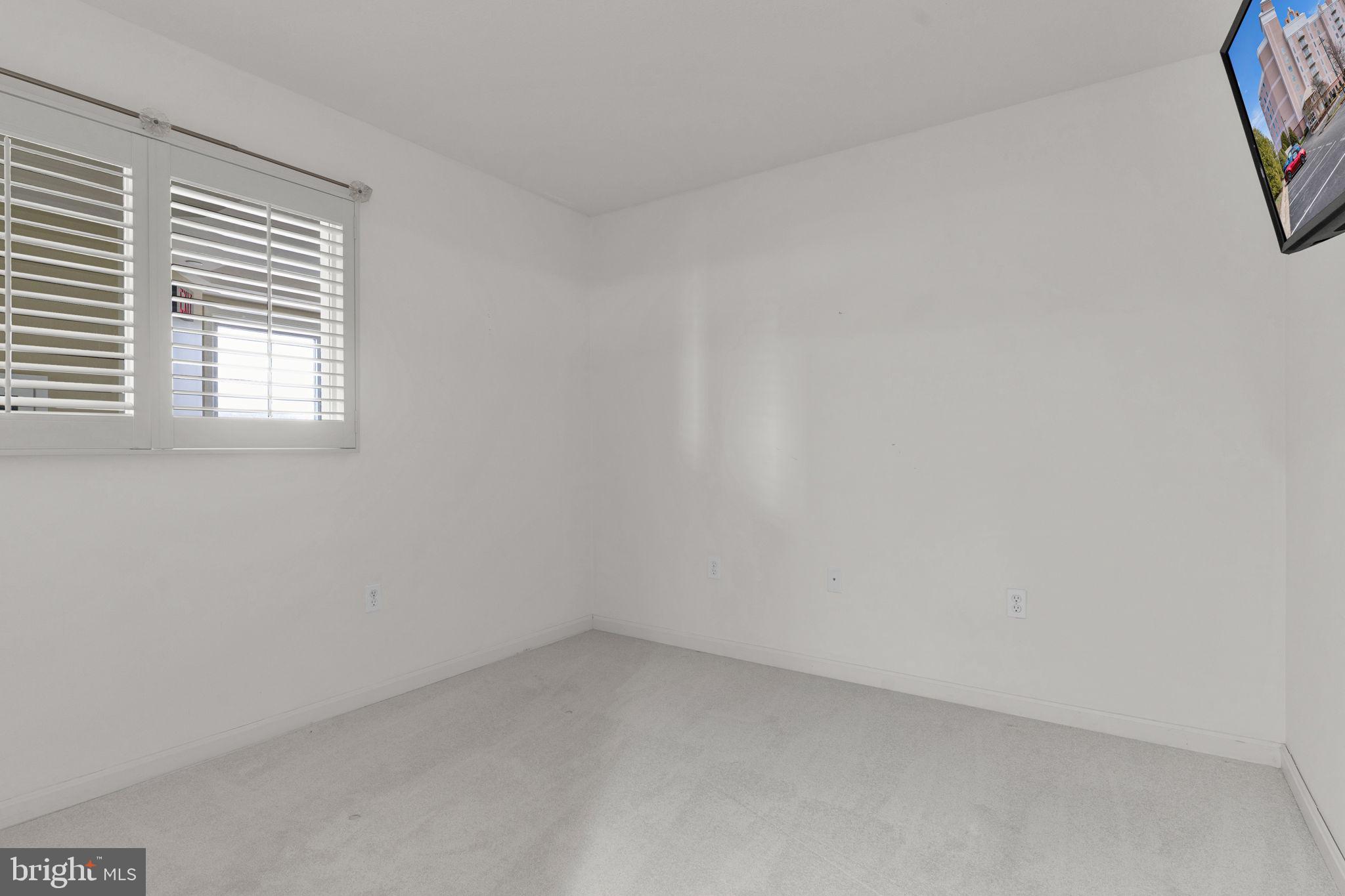 HORIZON ON THE BAY CONDO - Residential