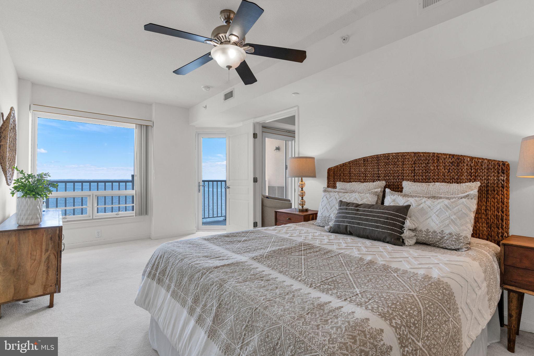 HORIZON ON THE BAY CONDO - Residential