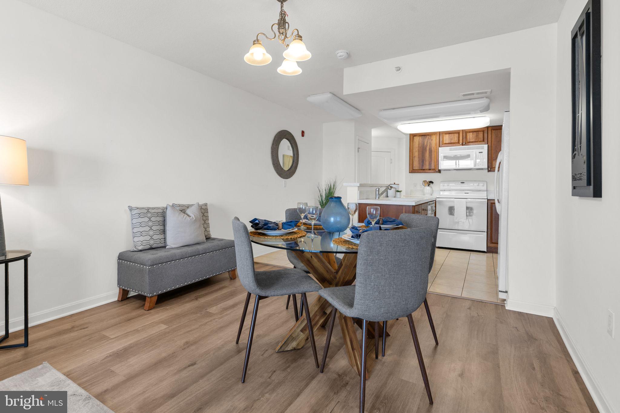 HORIZON ON THE BAY CONDO - Residential