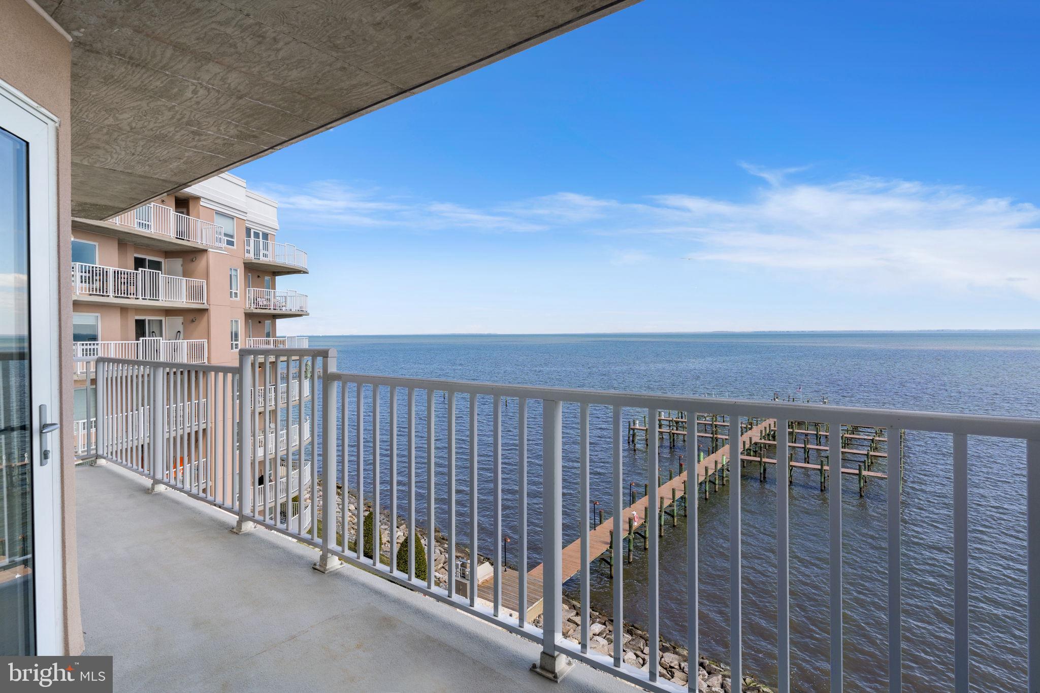 HORIZON ON THE BAY CONDO - Residential