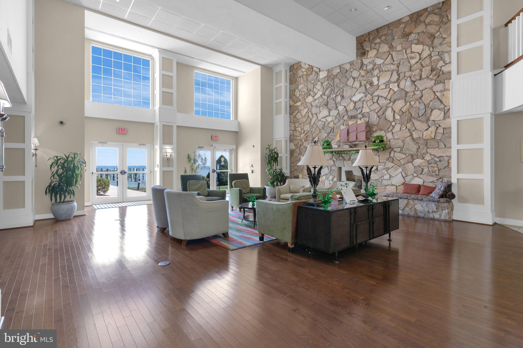 HORIZON ON THE BAY CONDO - Residential