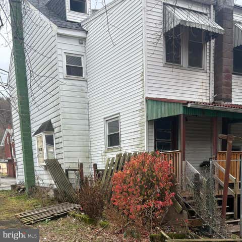 Photo of 454 S Pearl Street, SHAMOKIN, PA 17872 (MLS # PANU2003404)