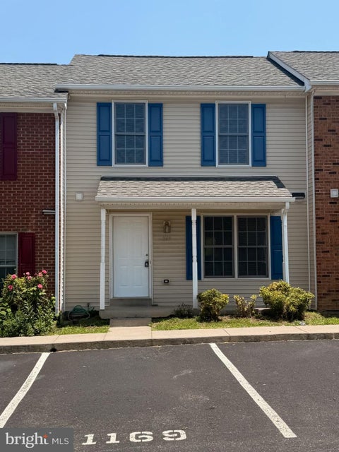 Townhouse For Rent - 1169 Commercial Court<br/> HARRISONBURG, VA 22802