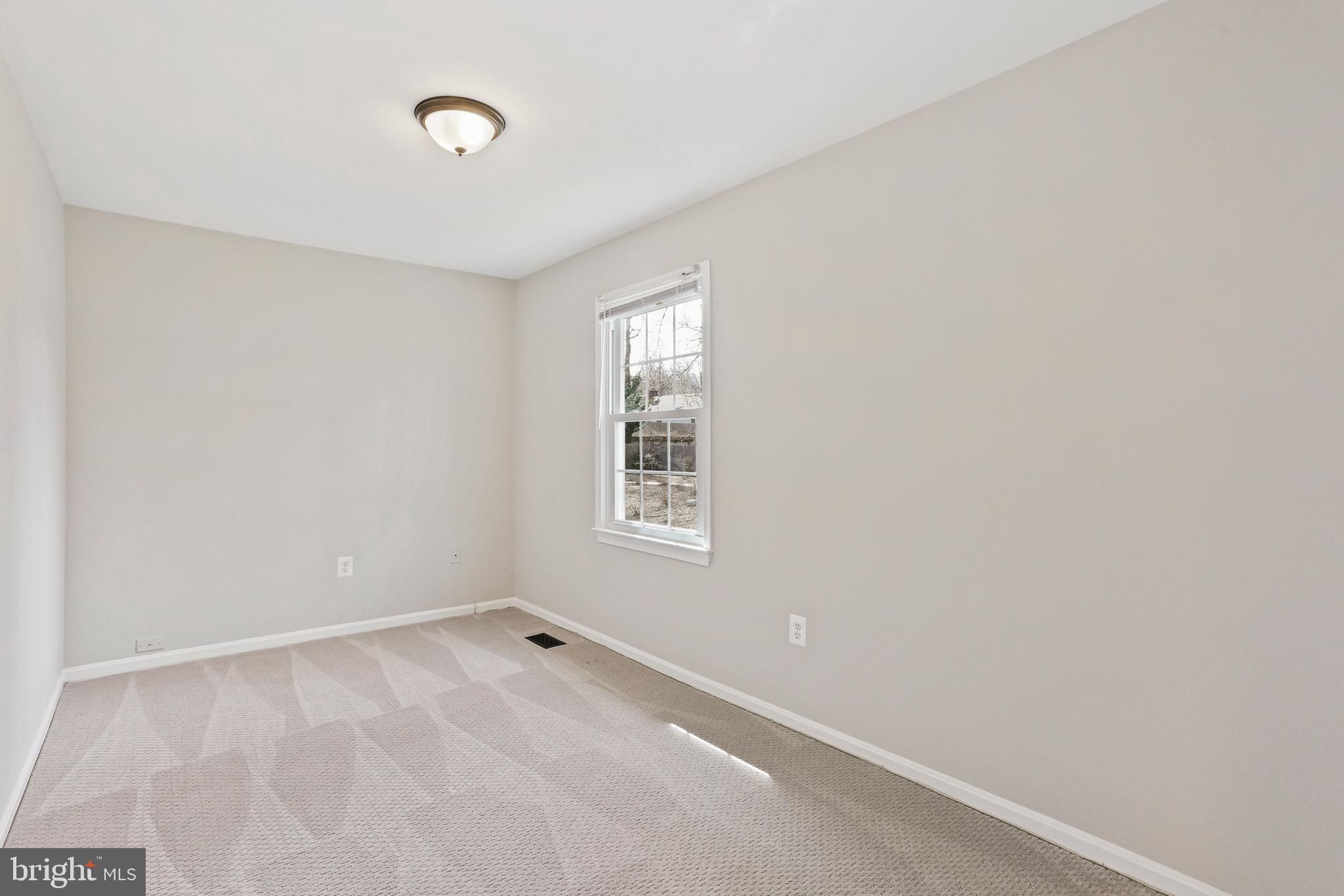 WILTON OAKS - Residential