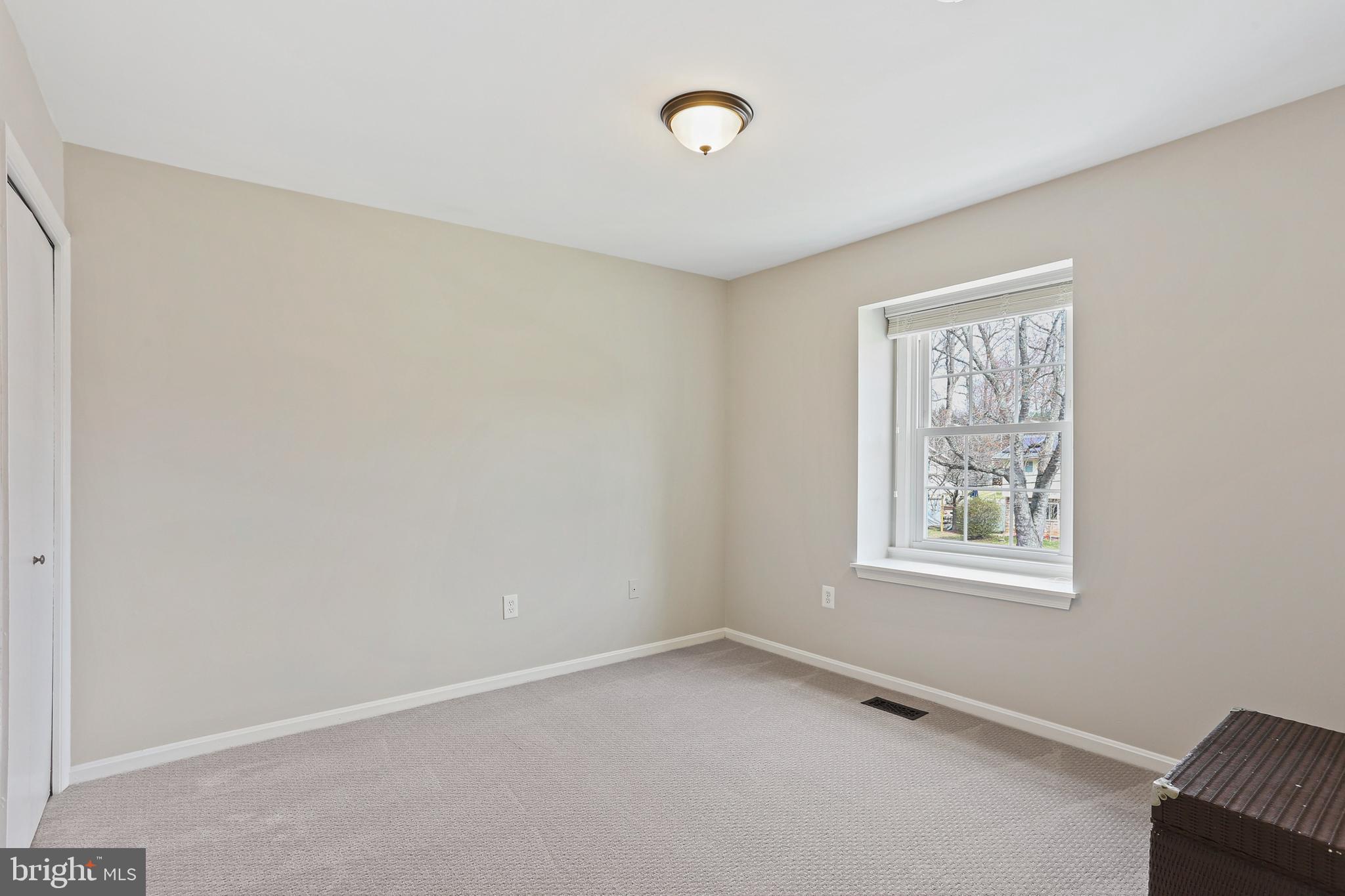 WILTON OAKS - Residential