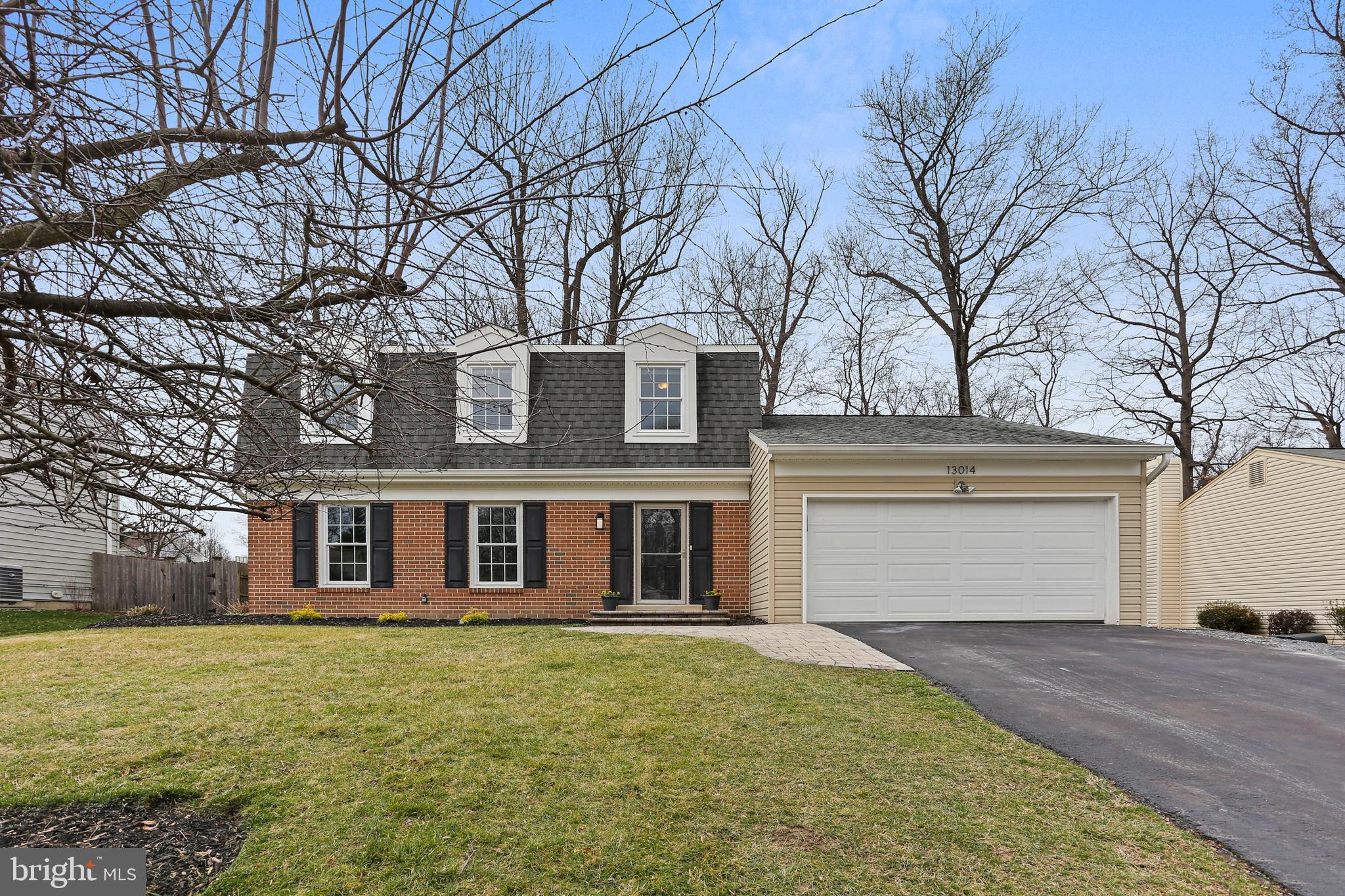 WILTON OAKS - Residential