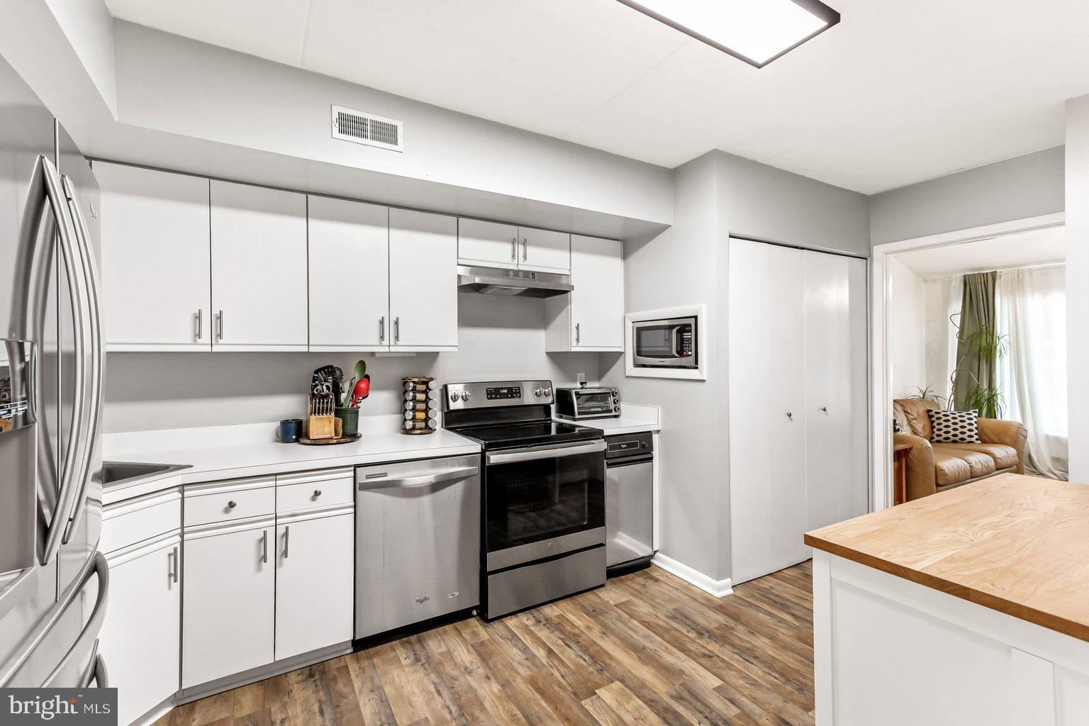 ANNEN WOODS - Residential