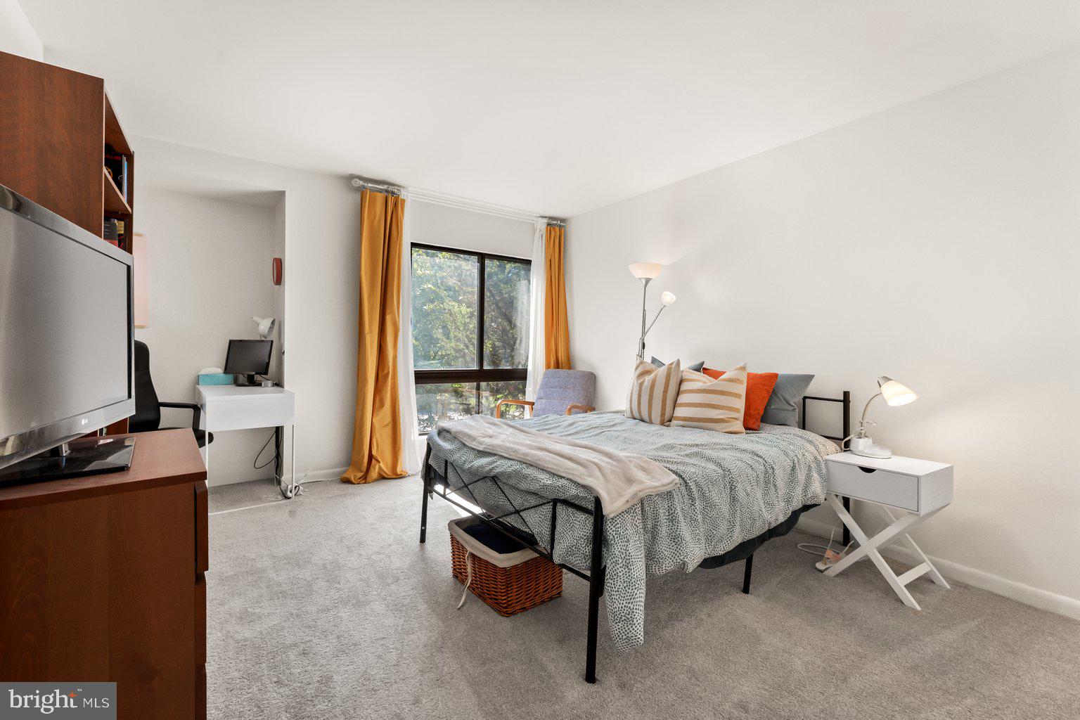 ANNEN WOODS - Residential