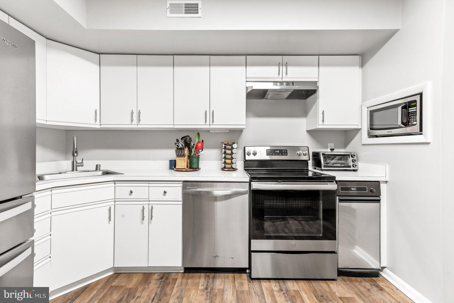 ANNEN WOODS - Residential