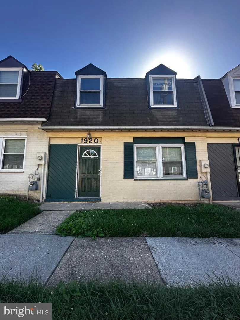 1920 Dutch Village Drive Unit T-226