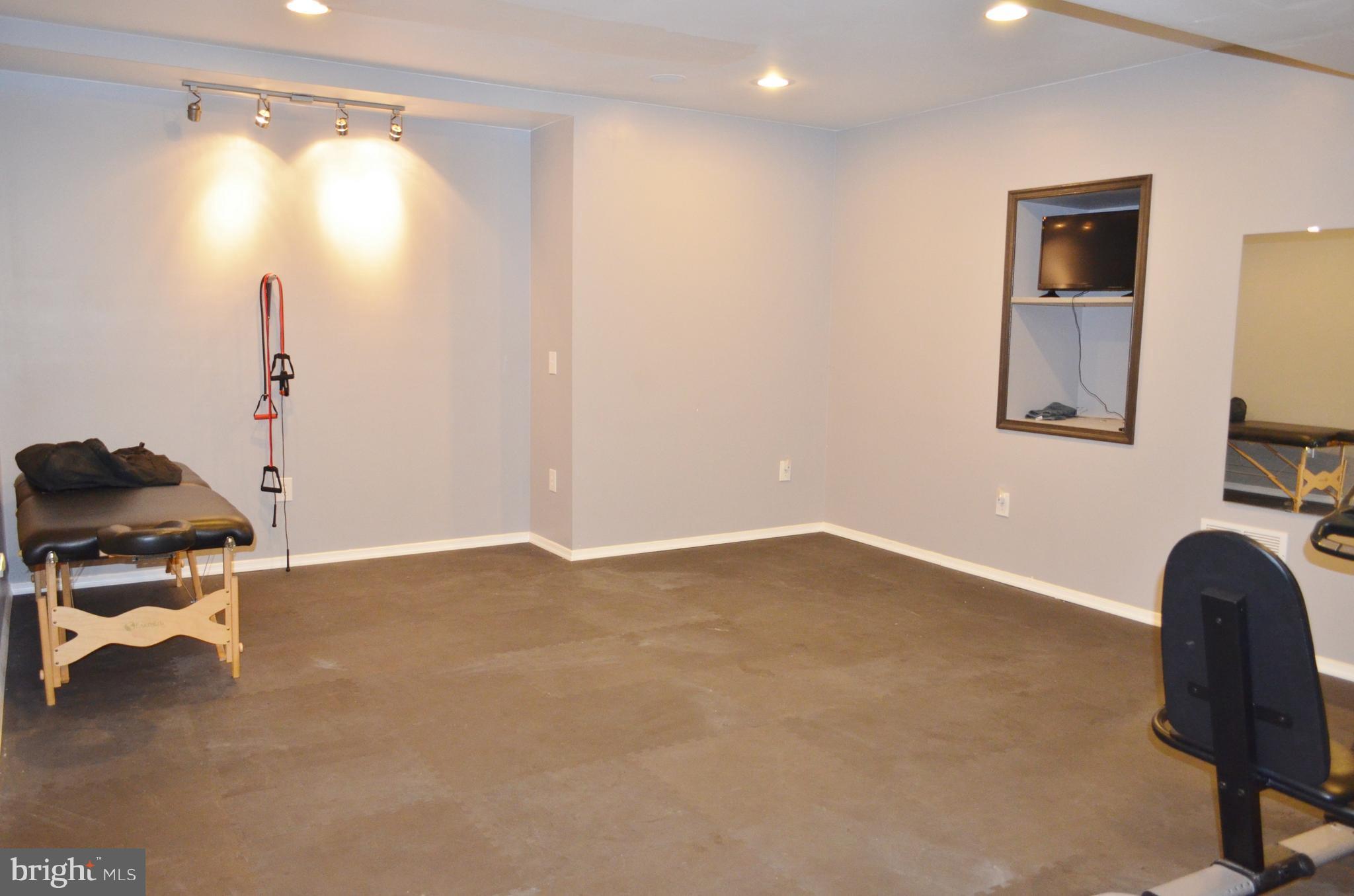 COXBYS ESTATES - Residential Lease