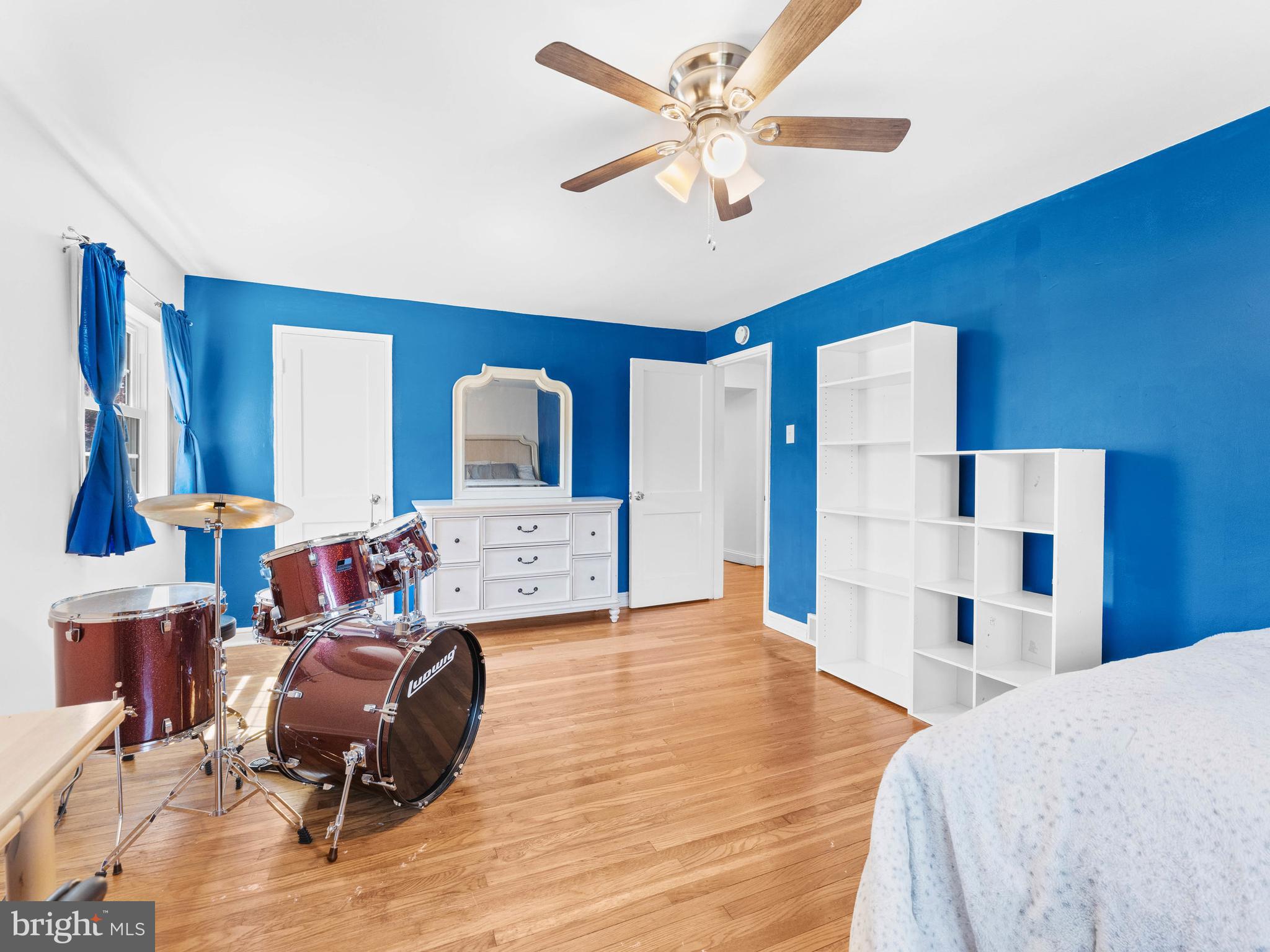 SHEFFIELD VIL - Residential