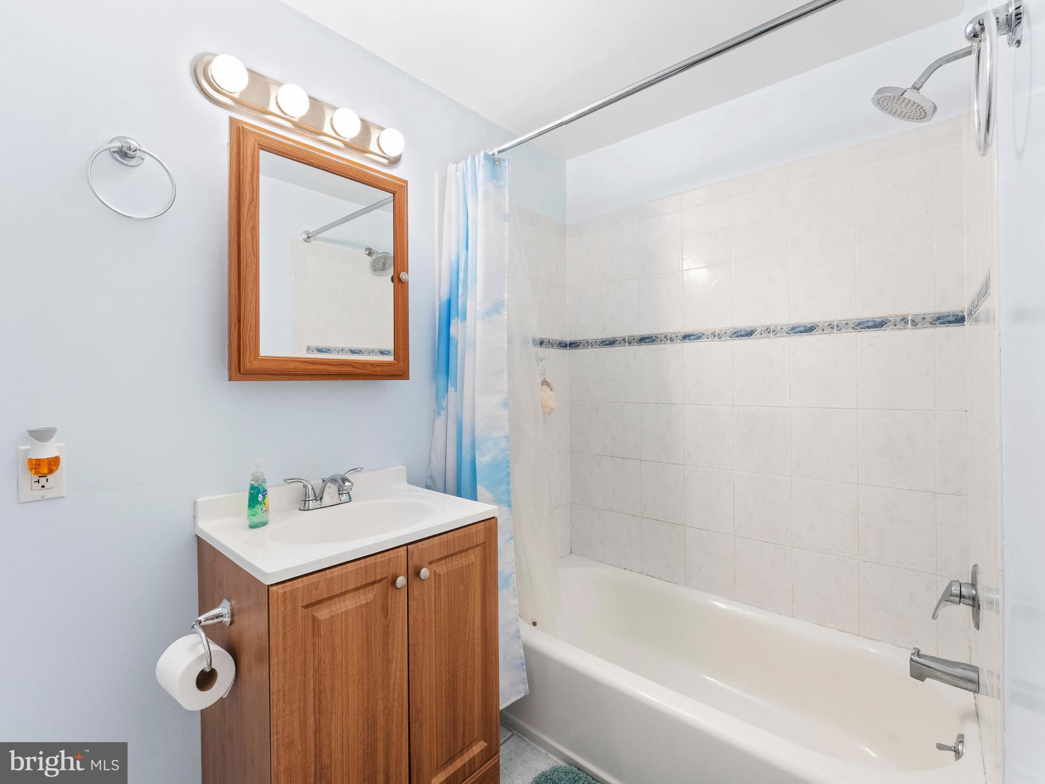 SHEFFIELD VIL - Residential