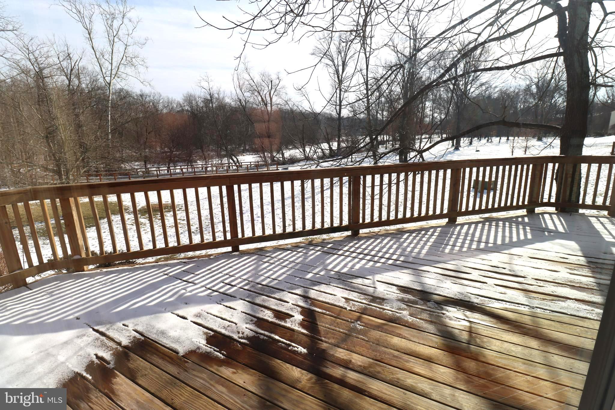 TOWN CENTER - Residential Lease