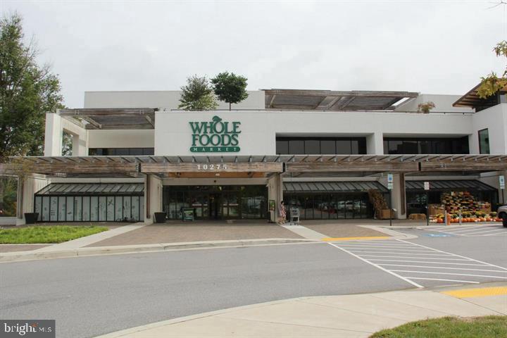 TOWN CENTER - Residential Lease