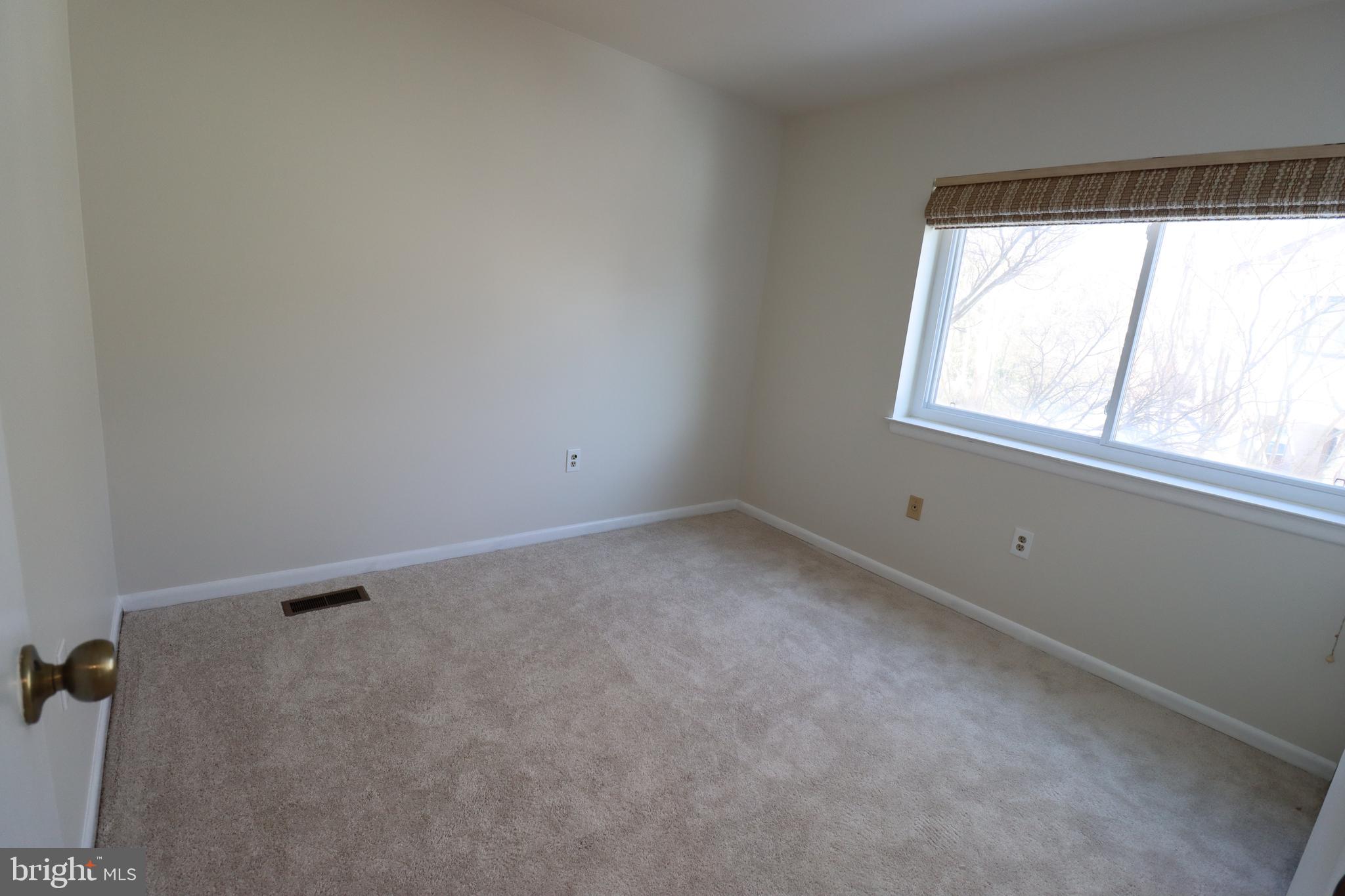 TOWN CENTER - Residential Lease