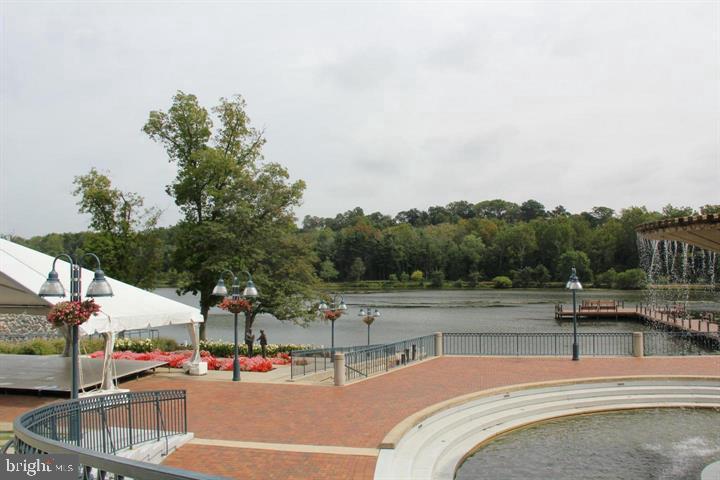 TOWN CENTER - Residential Lease