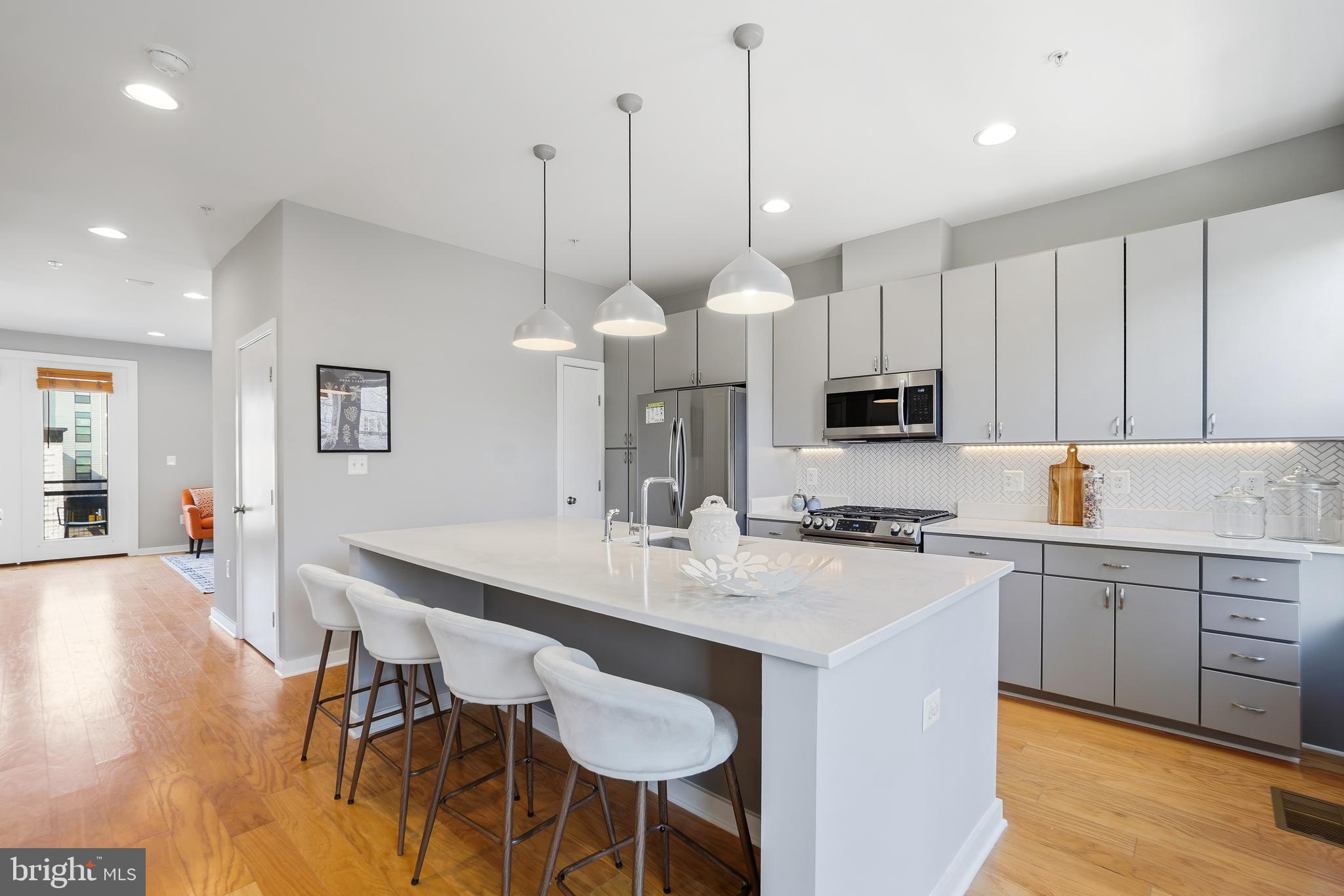DOWNTOWN SILVER SPRING - Residential