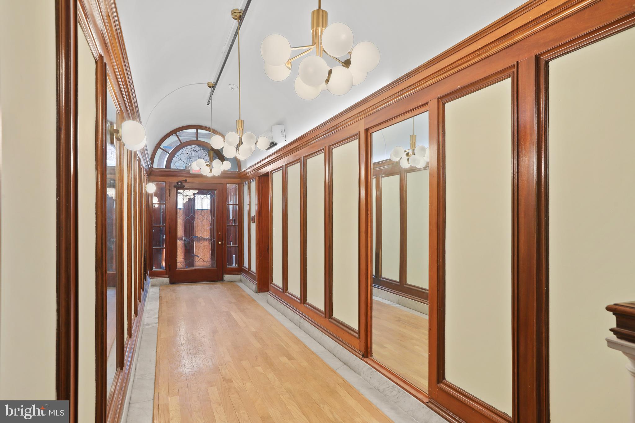 MOUNT VERNON PLACE HISTORIC DISTRICT - Residential Lease