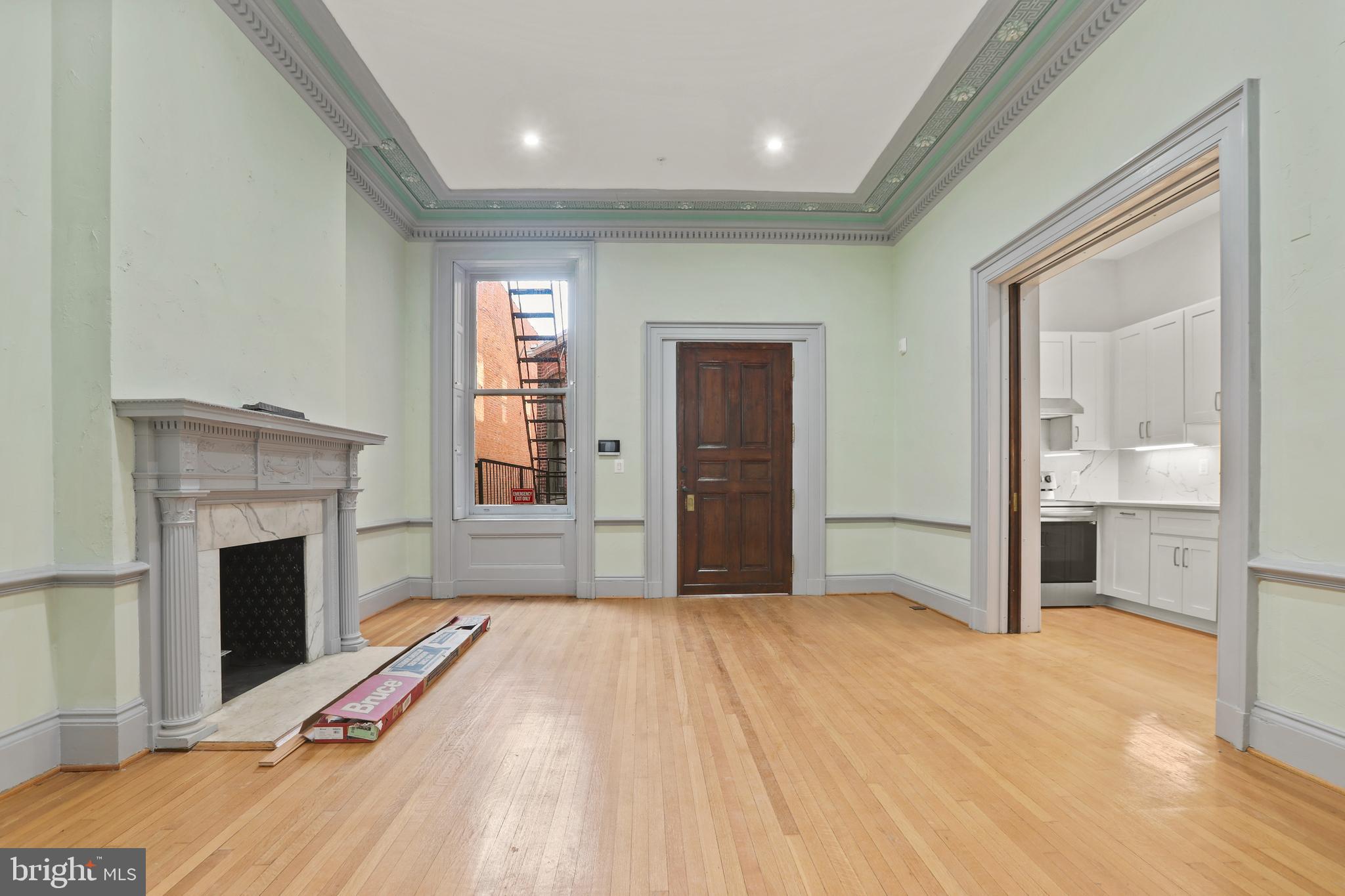 MOUNT VERNON PLACE HISTORIC DISTRICT - Residential Lease