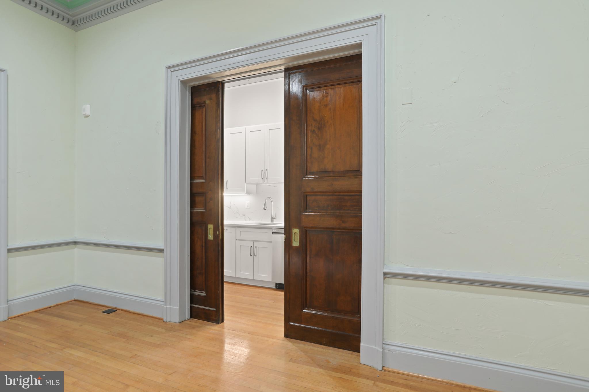 MOUNT VERNON PLACE HISTORIC DISTRICT - Residential Lease