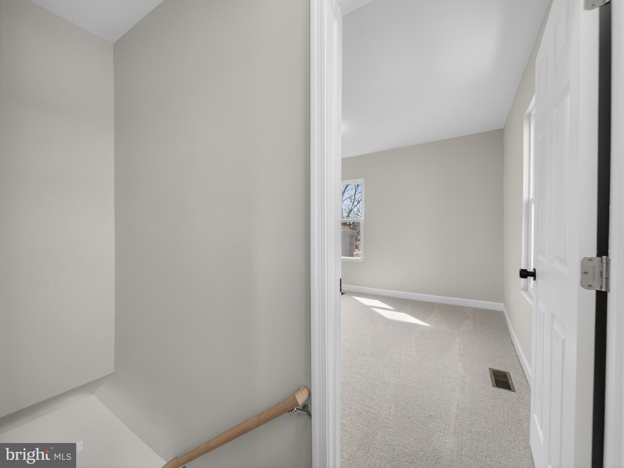 OAKMONT - Residential