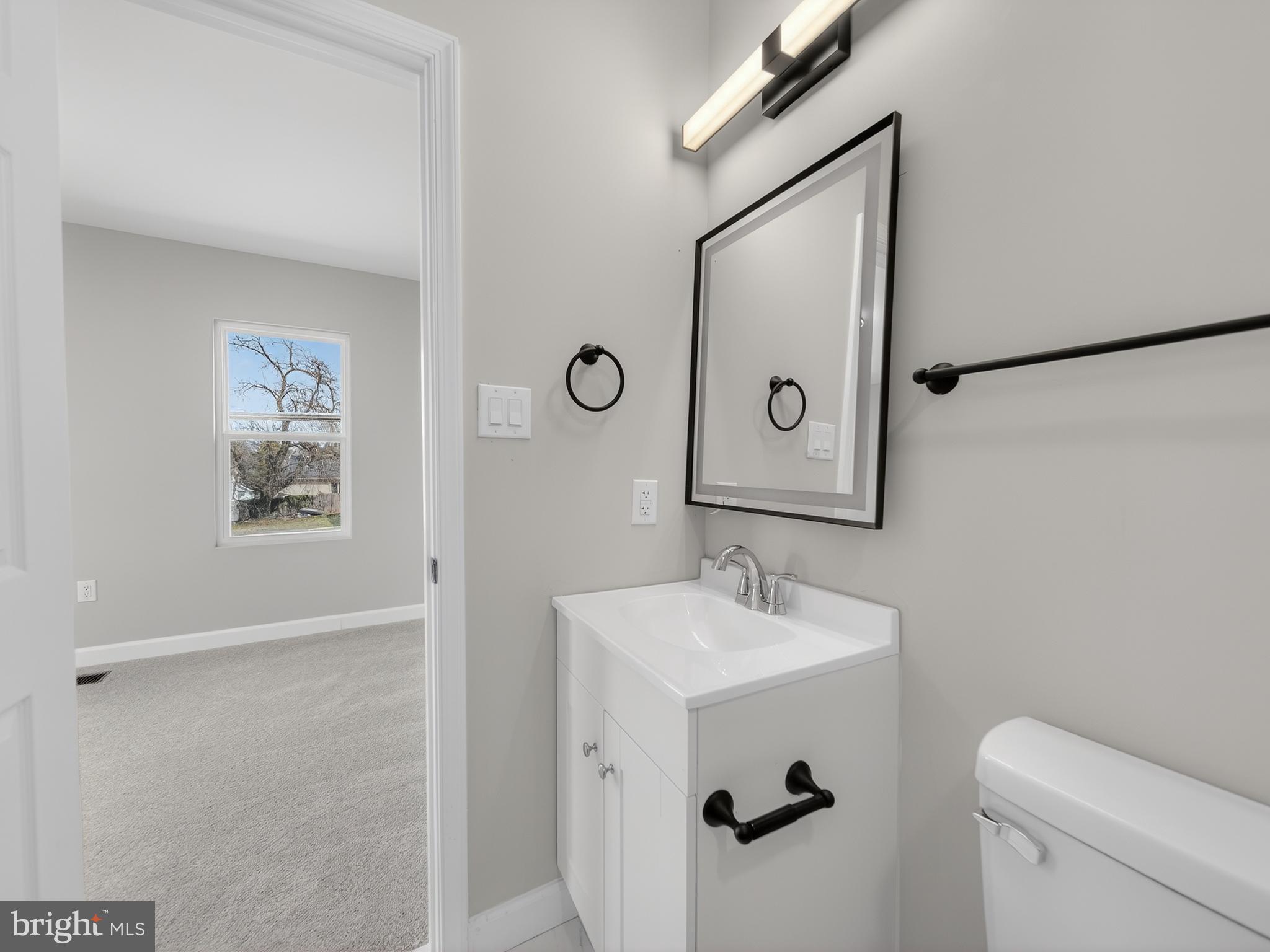 OAKMONT - Residential