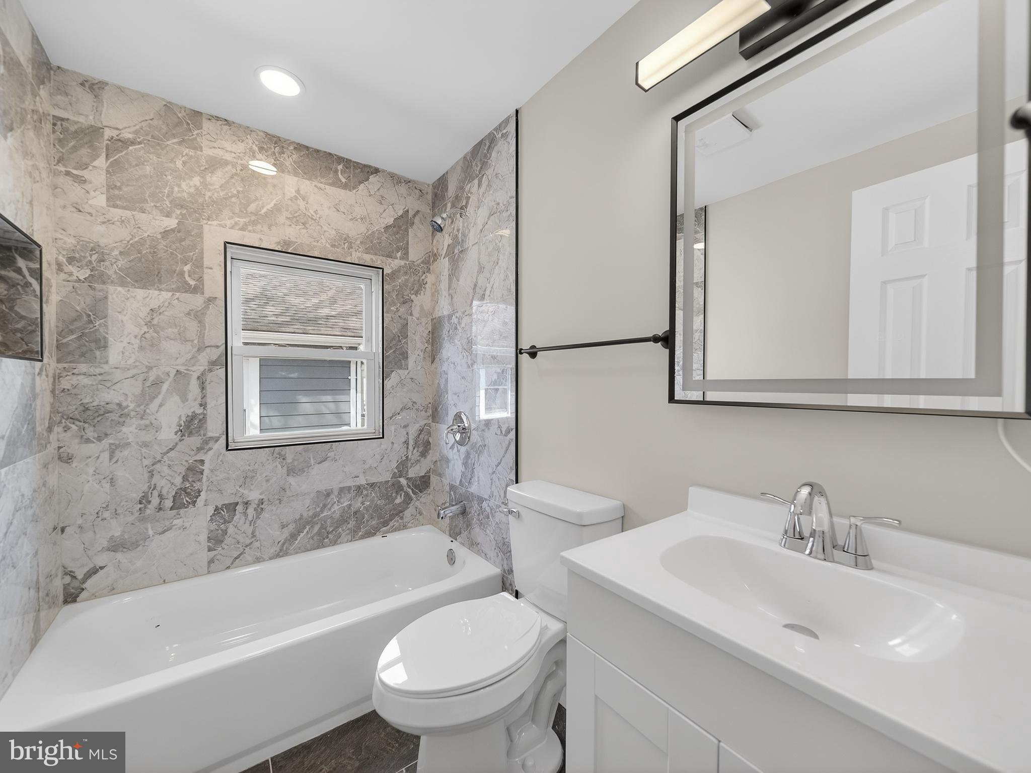 OAKMONT - Residential