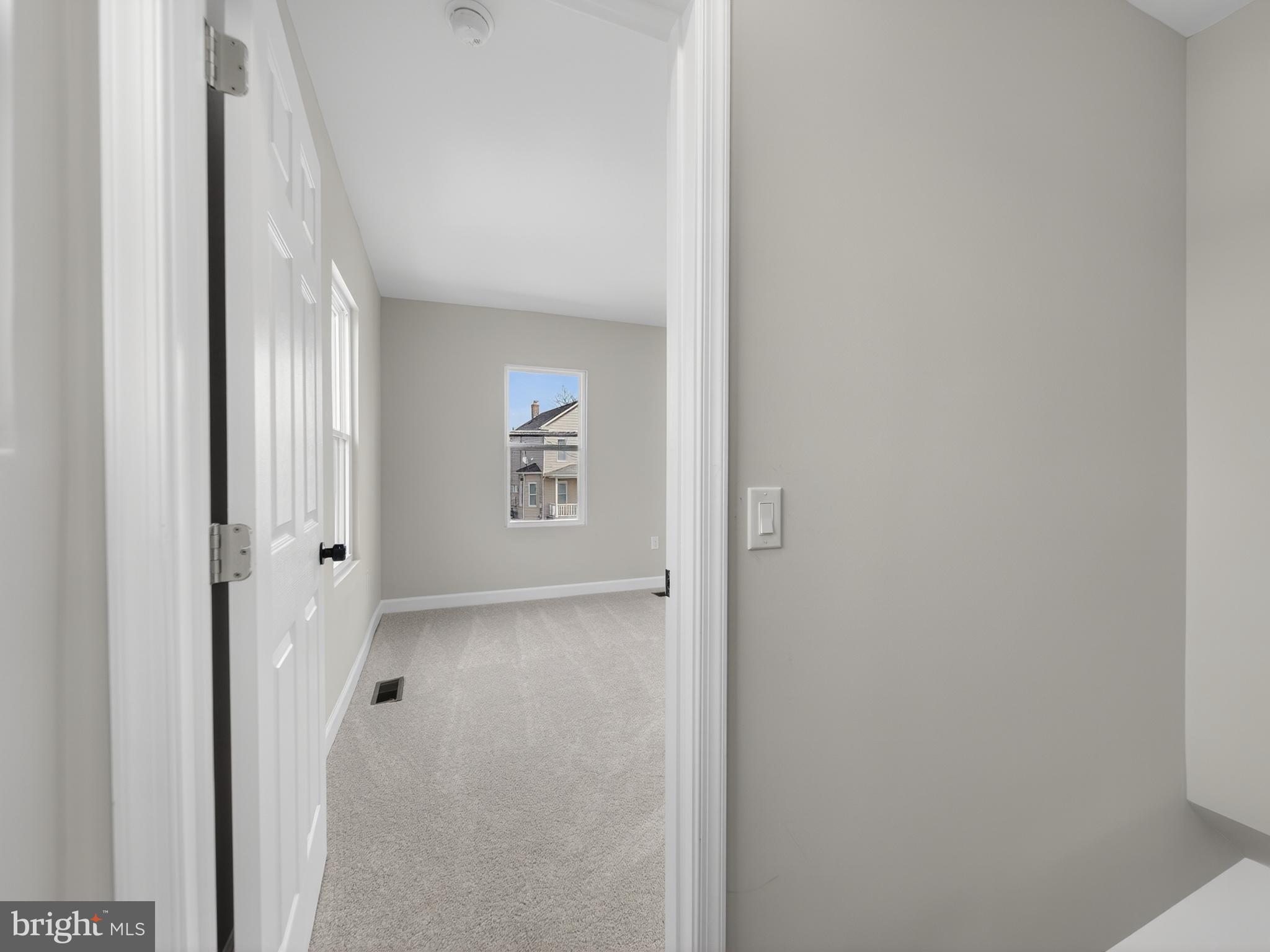 OAKMONT - Residential