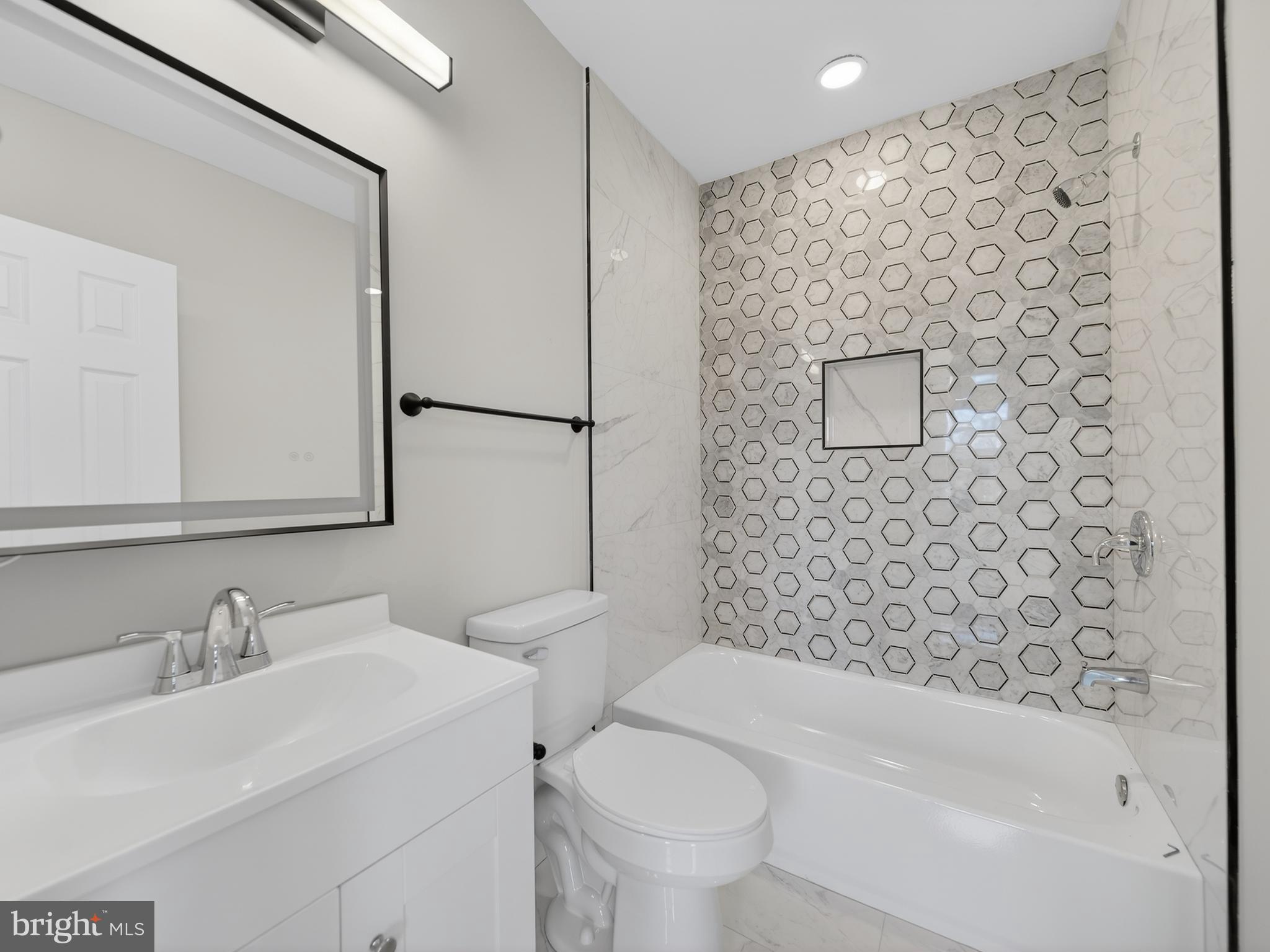 OAKMONT - Residential