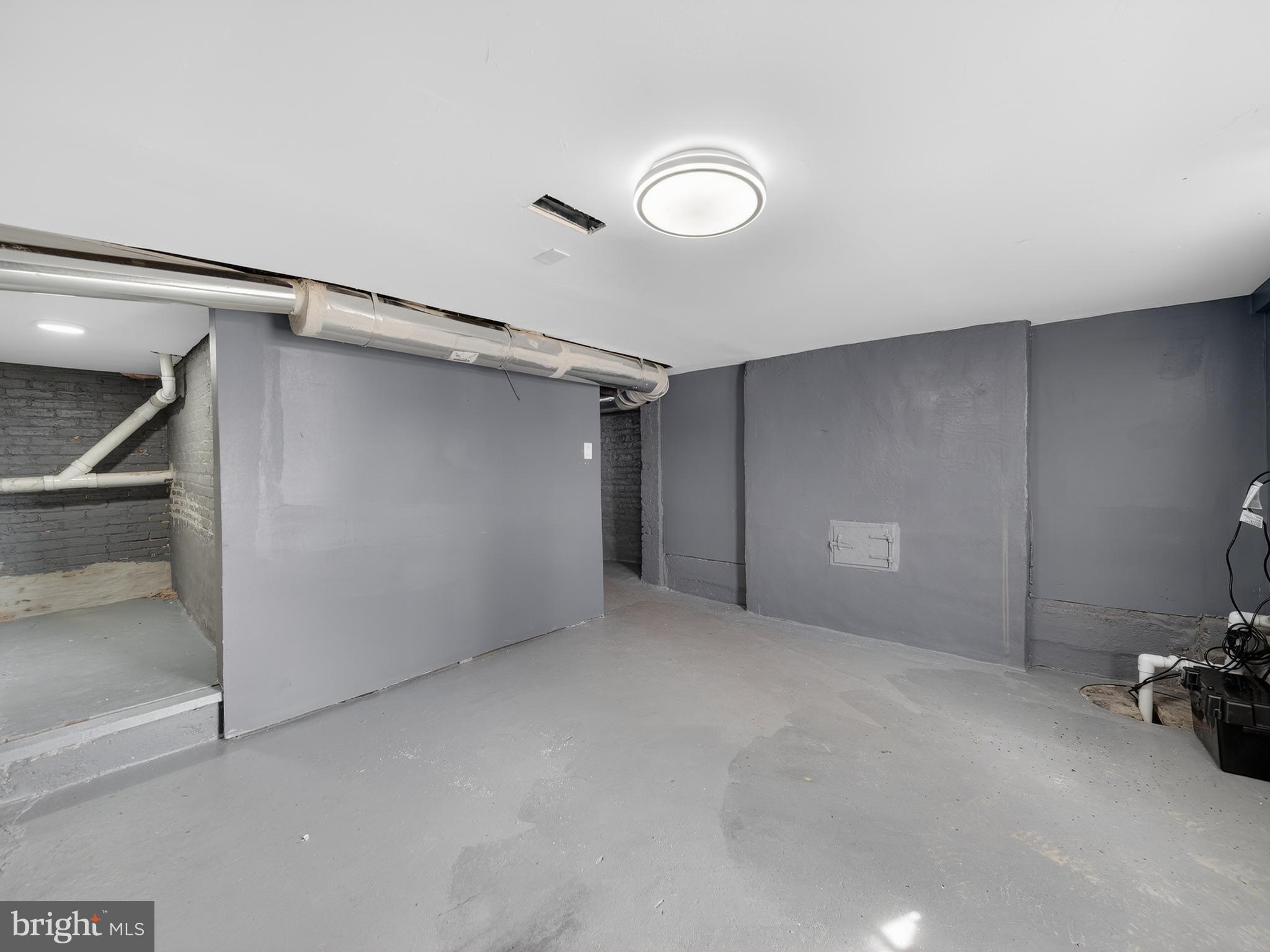 OAKMONT - Residential