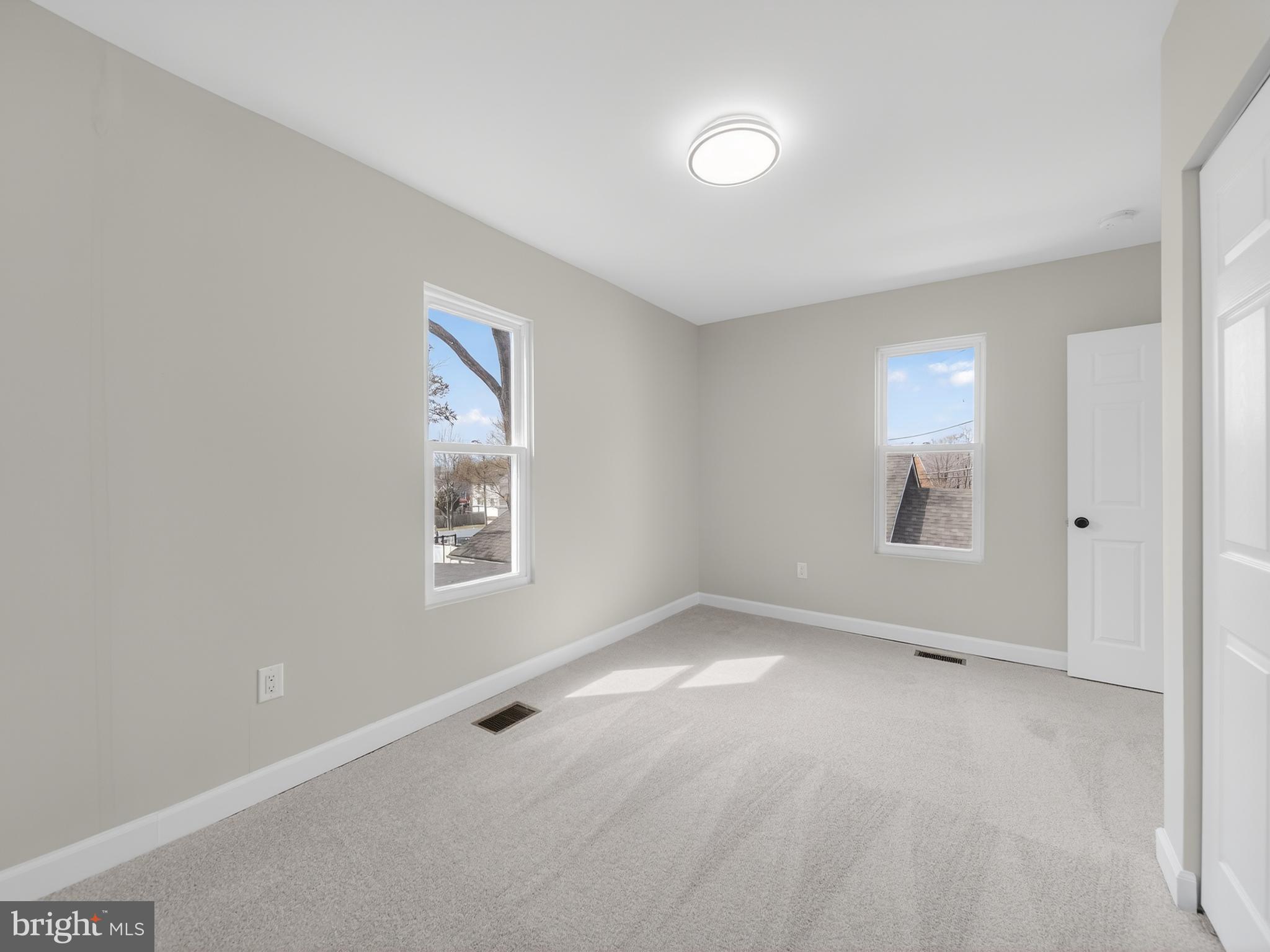 OAKMONT - Residential