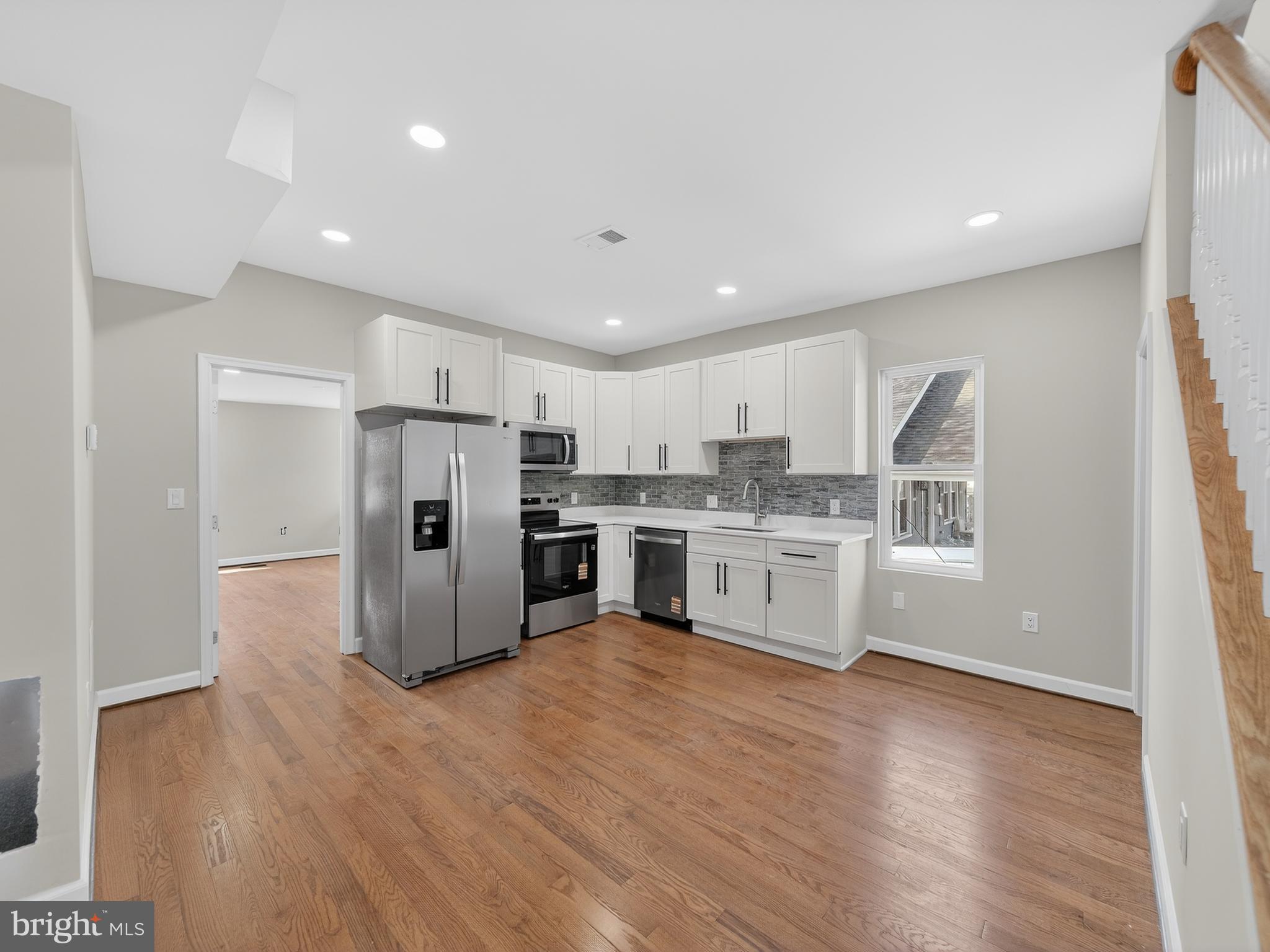 OAKMONT - Residential