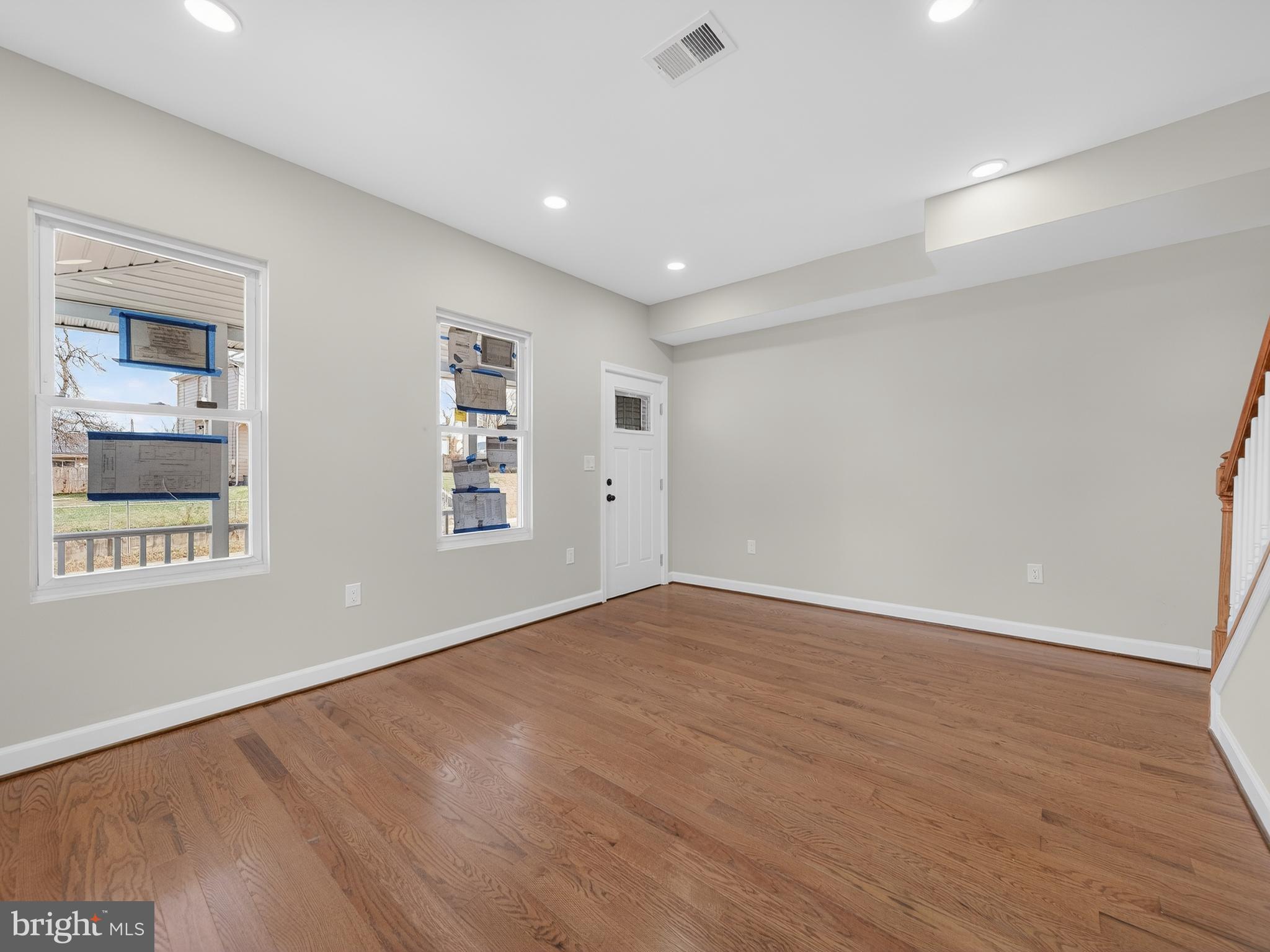 OAKMONT - Residential